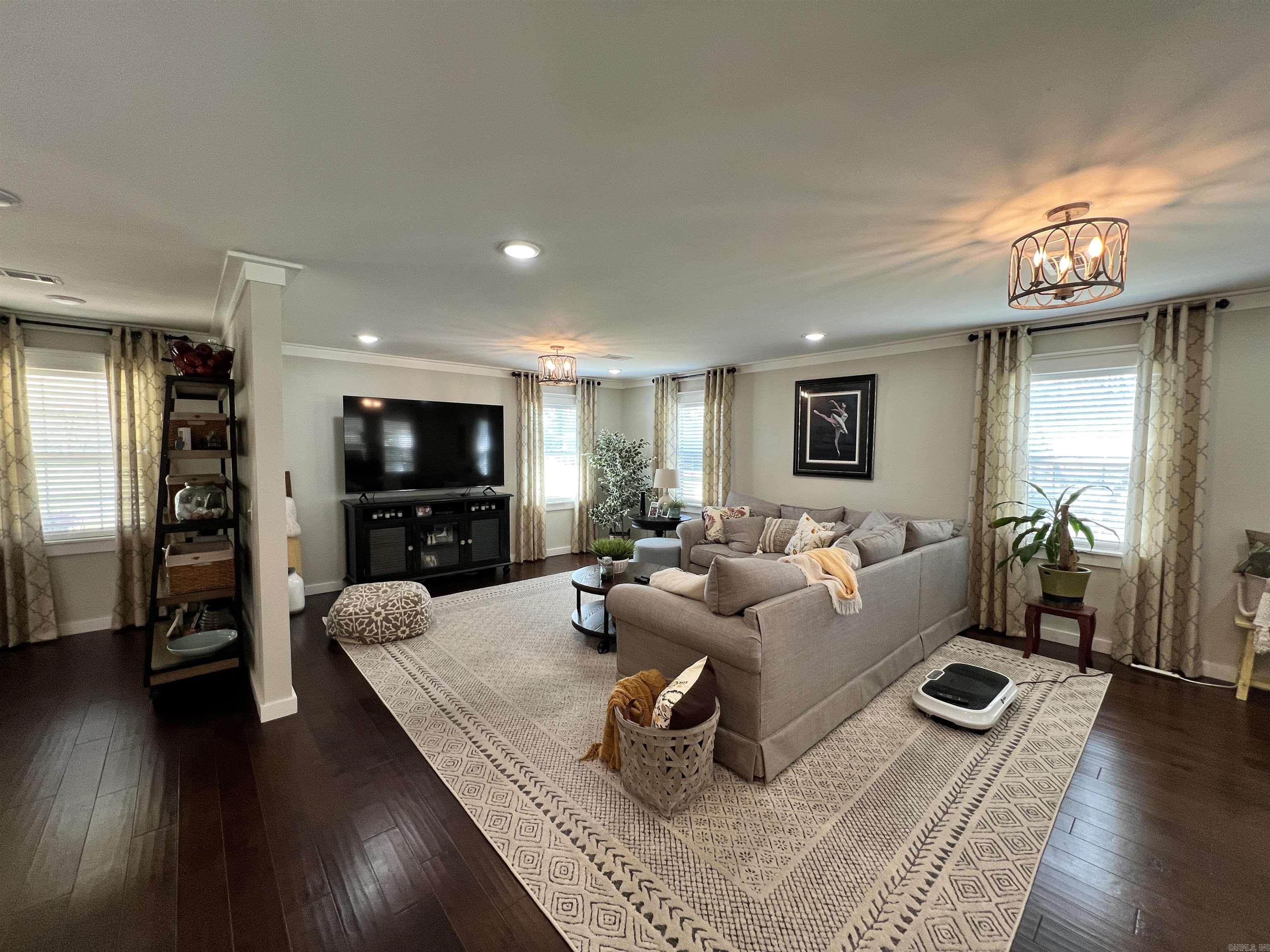 108 E Victory  Star City, AR