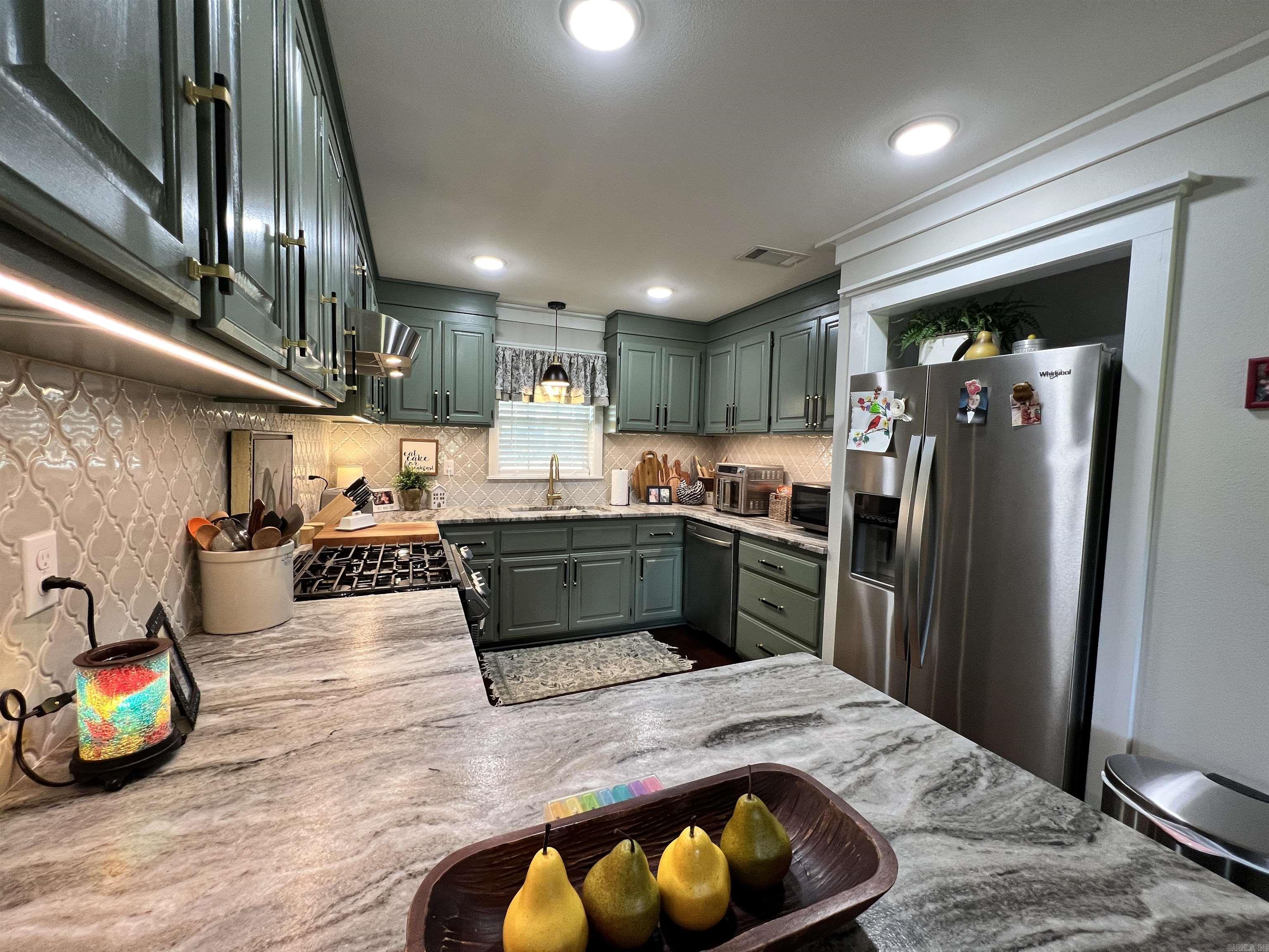 108 E Victory  Star City, AR