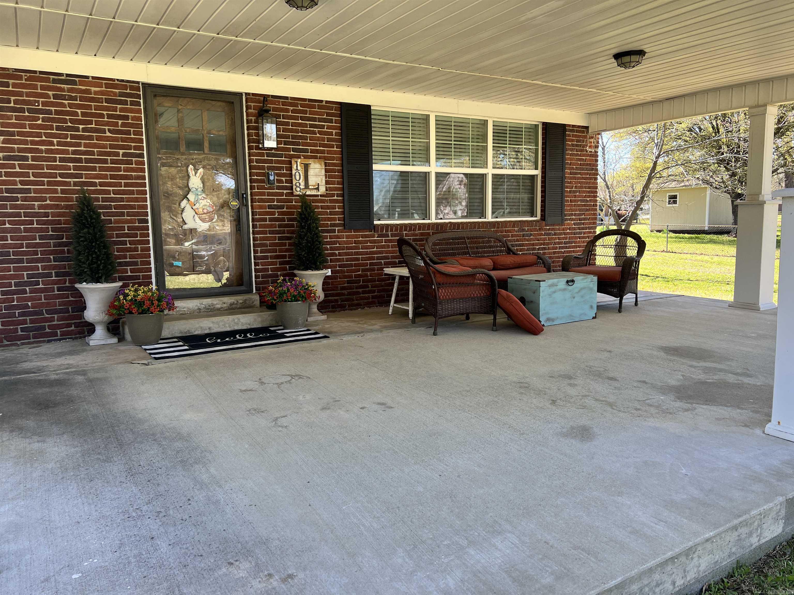 108 E Victory  Star City, AR