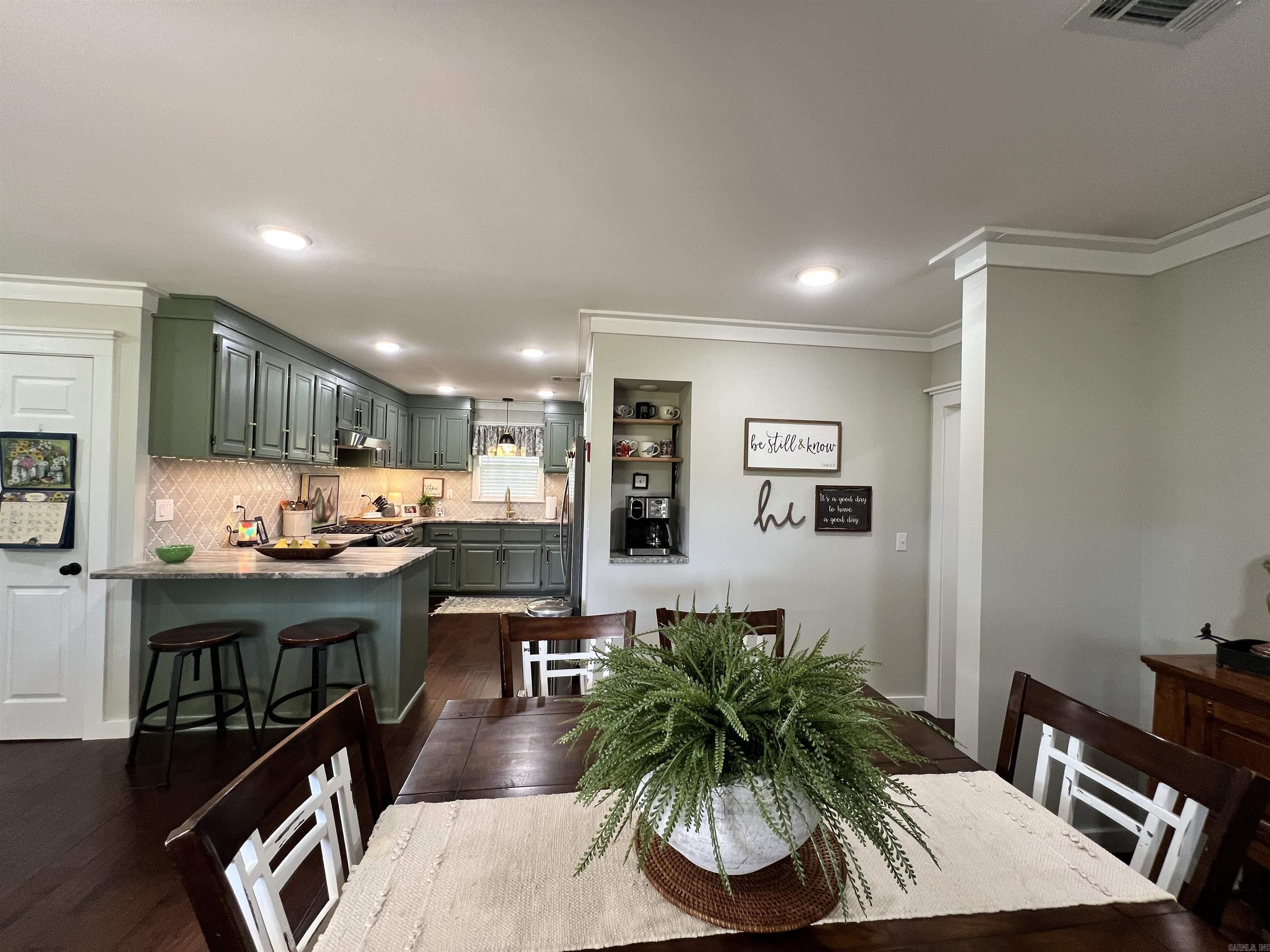 108 E Victory  Star City, AR