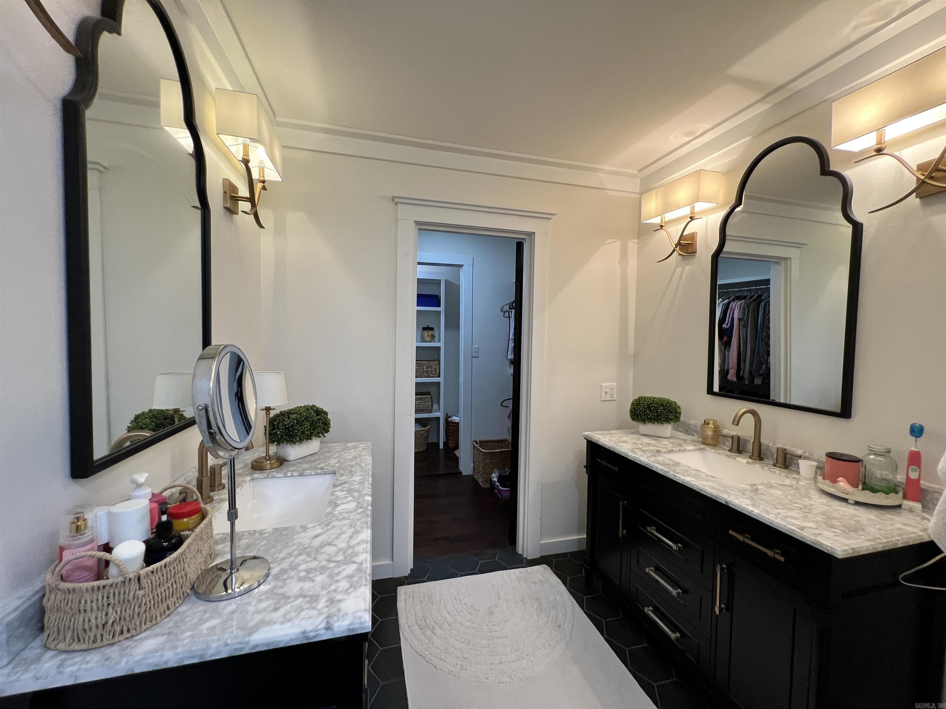 108 E Victory  Star City, AR