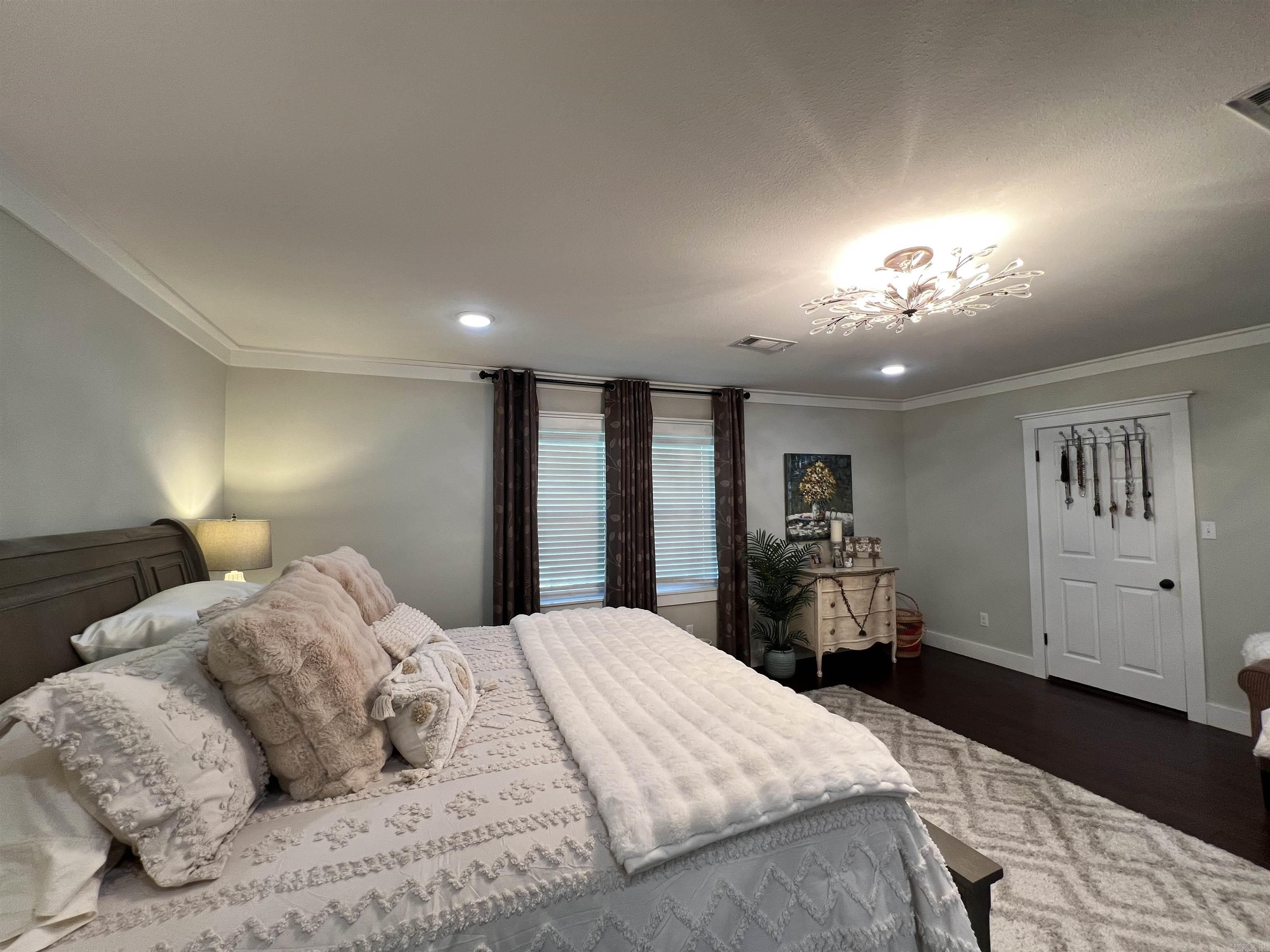 108 E Victory  Star City, AR