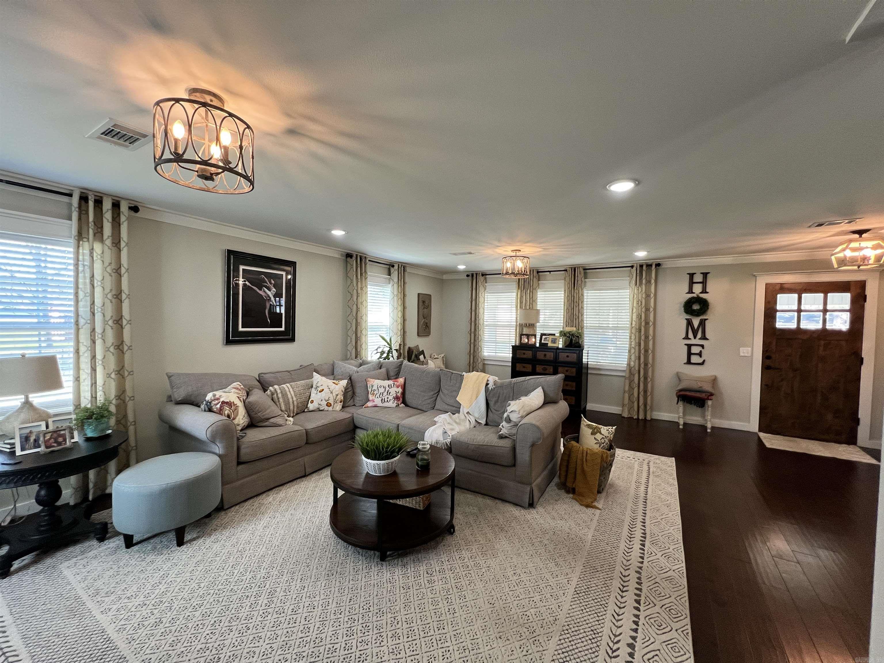 108 E Victory  Star City, AR