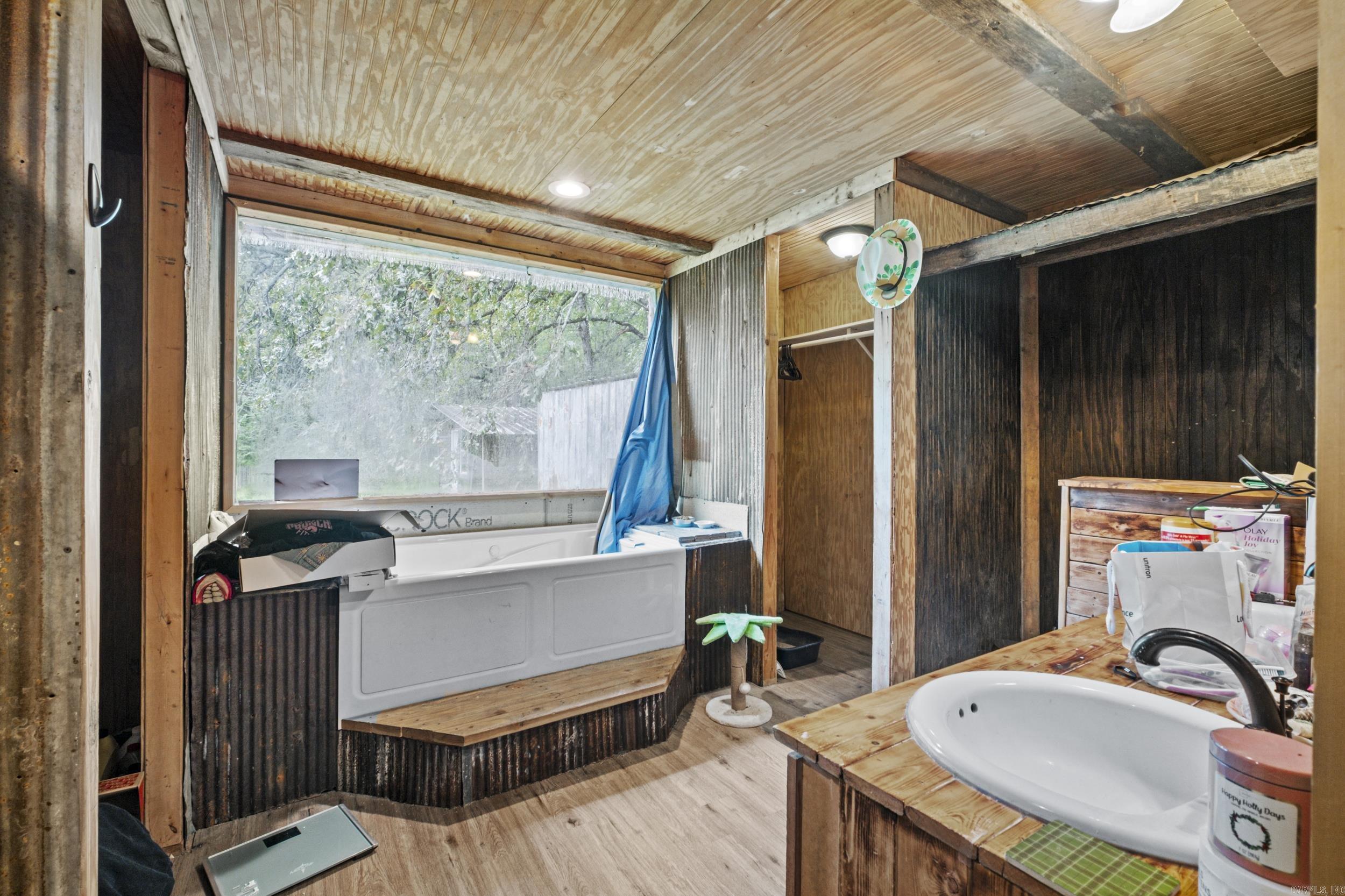 288 Woodlawn  Austin, AR