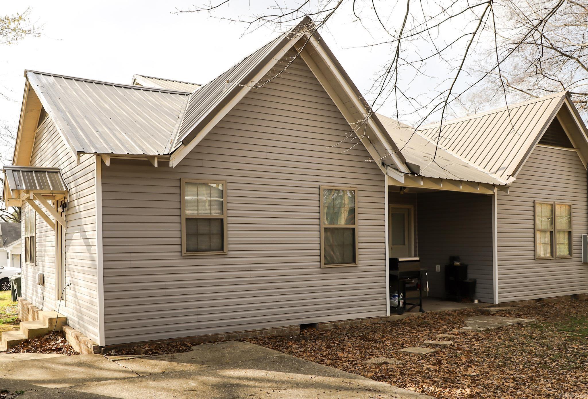 512 N Slemons  Monticello, AR