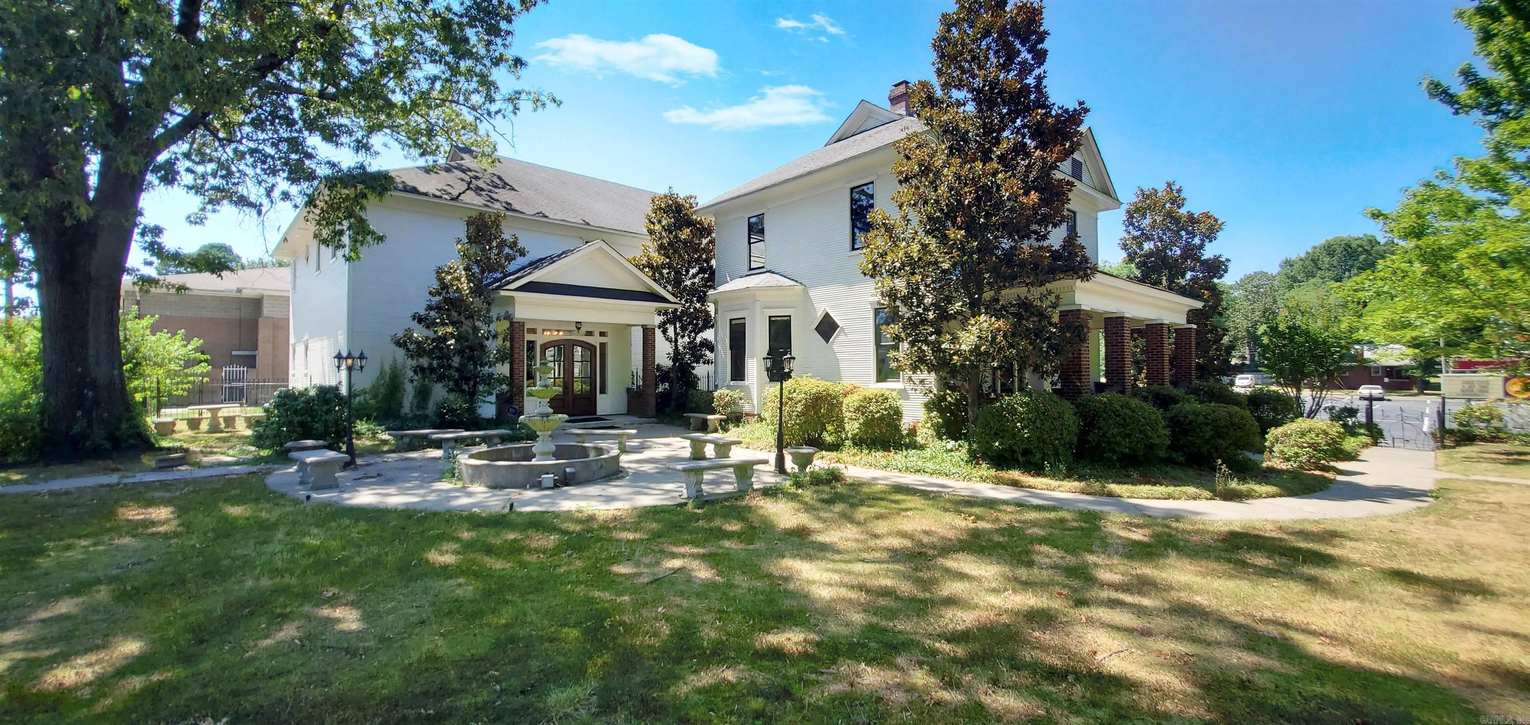 2005 N Main  North Little Rock, AR