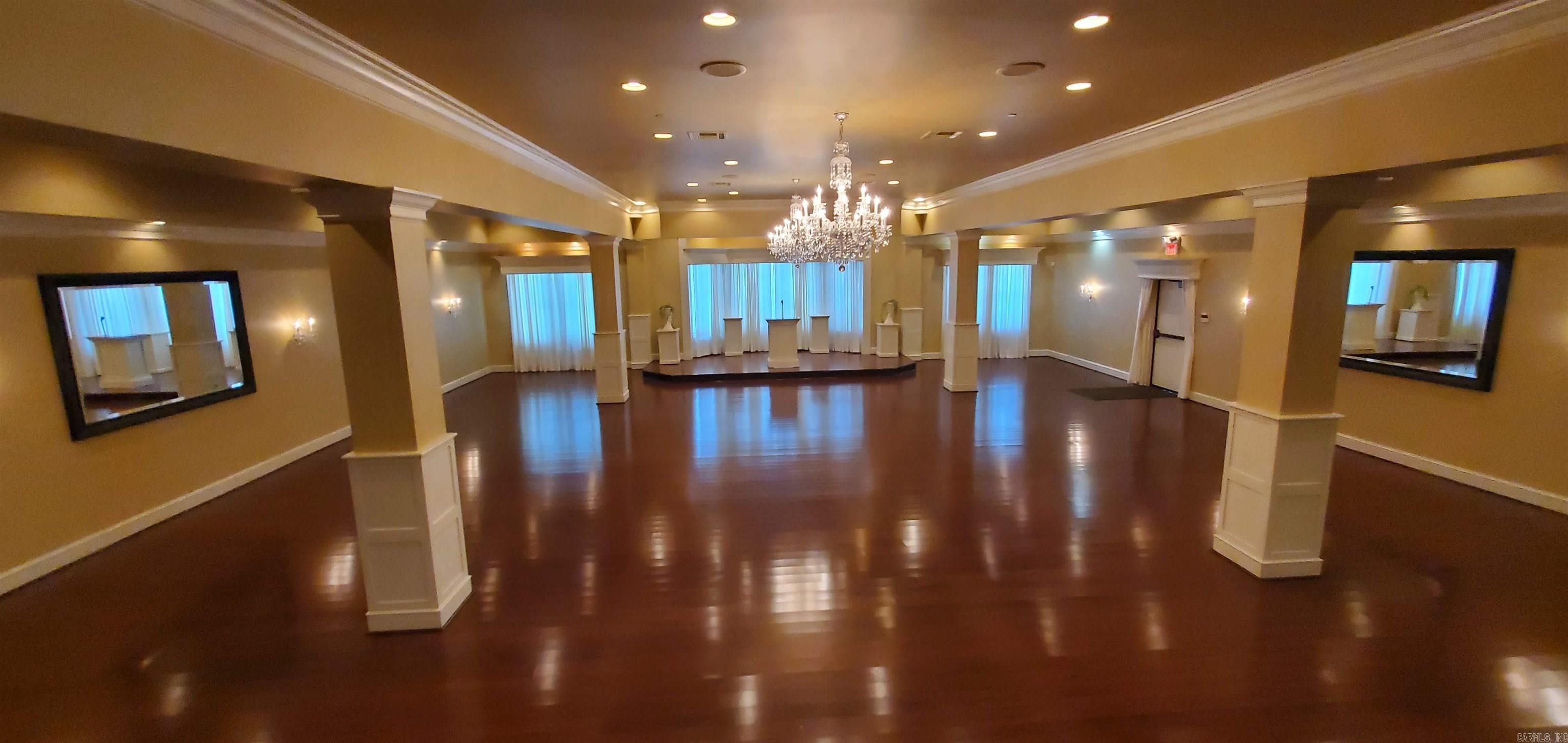 2005 N Main  North Little Rock, AR