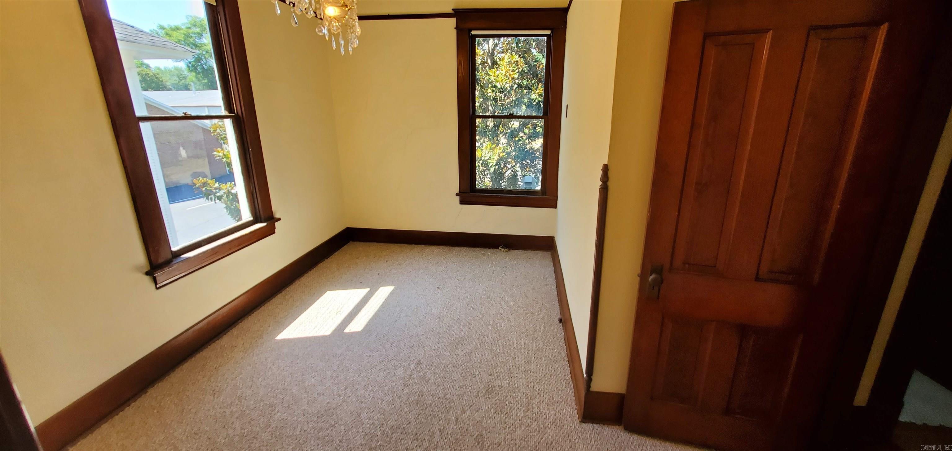 2005 N Main  North Little Rock, AR