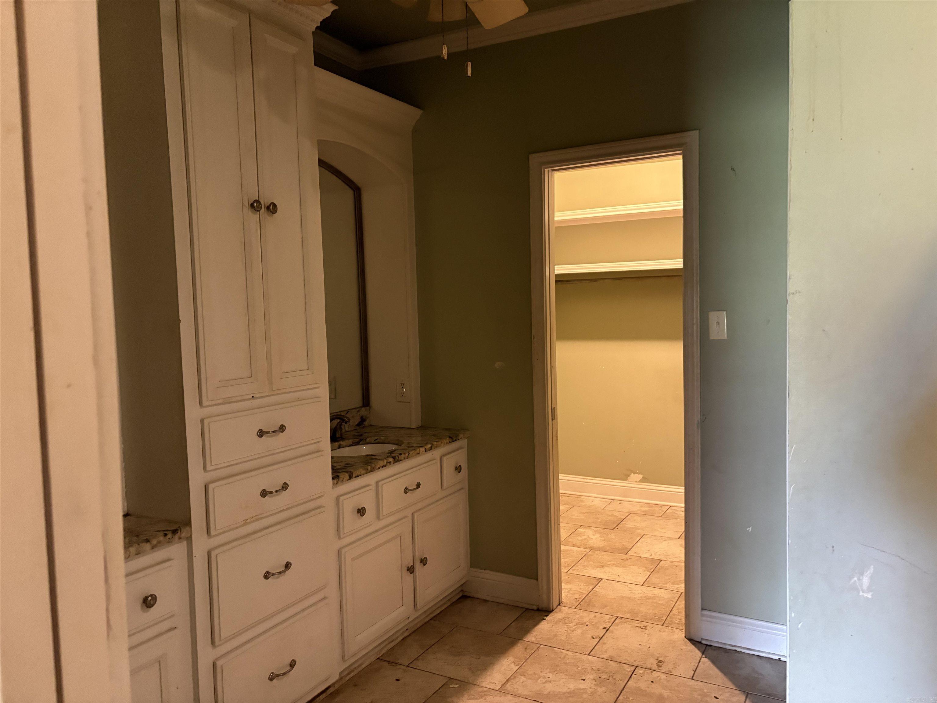 140 Wall  McLeod, TX