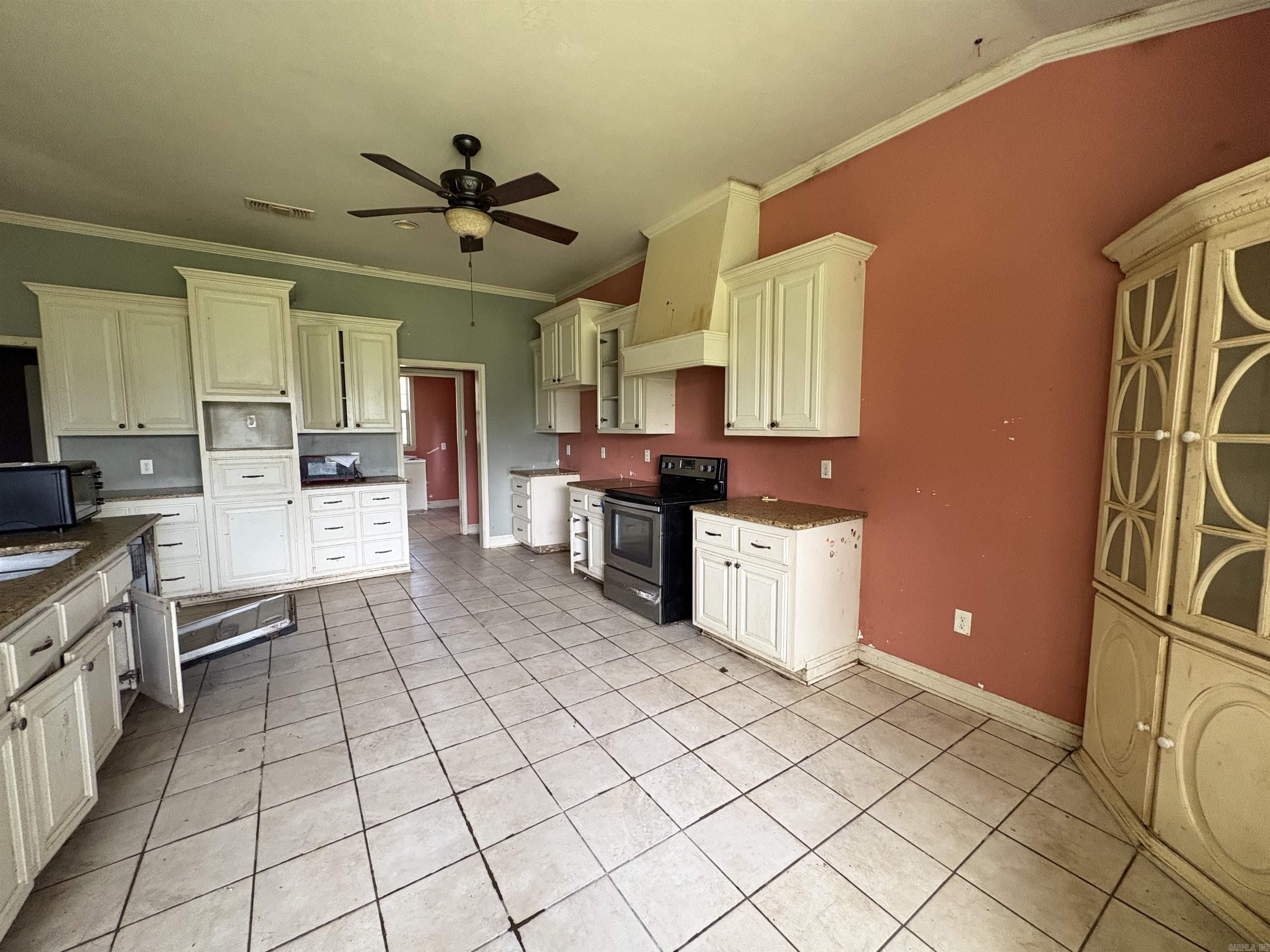 140 Wall  McLeod, TX