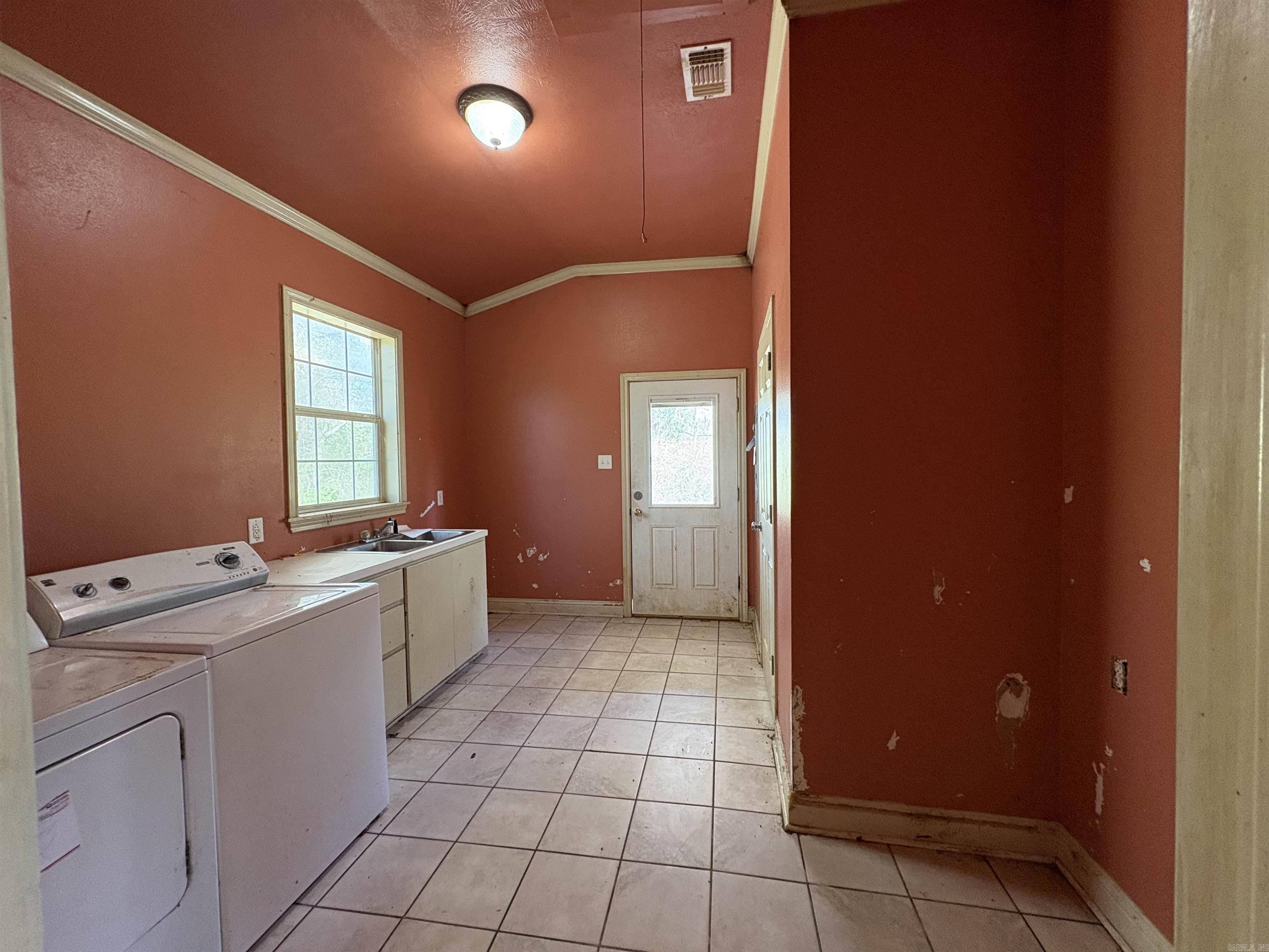 140 Wall  McLeod, TX