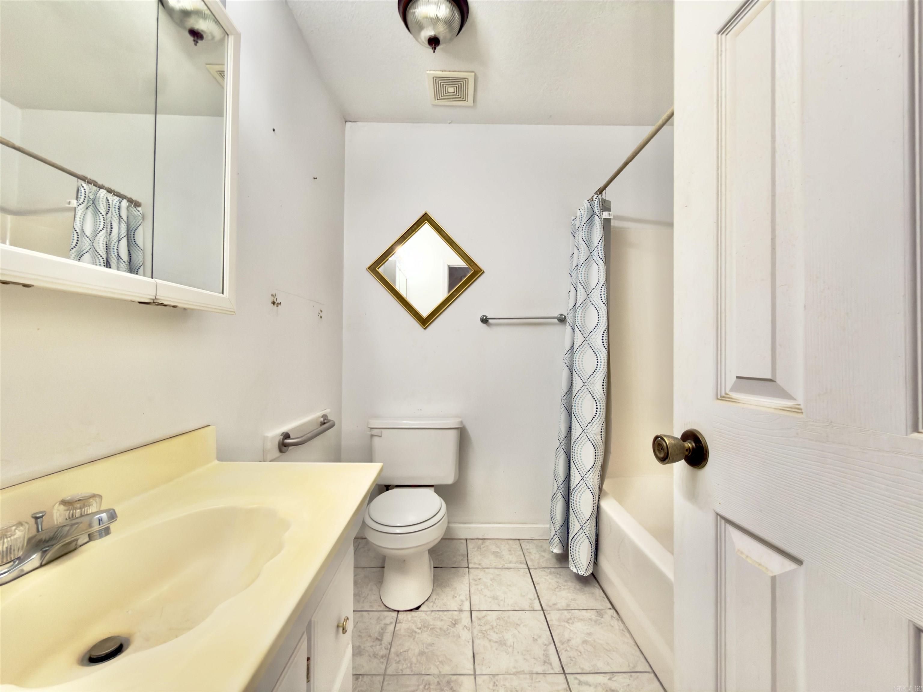 1309 Charles St  Paragould, AR