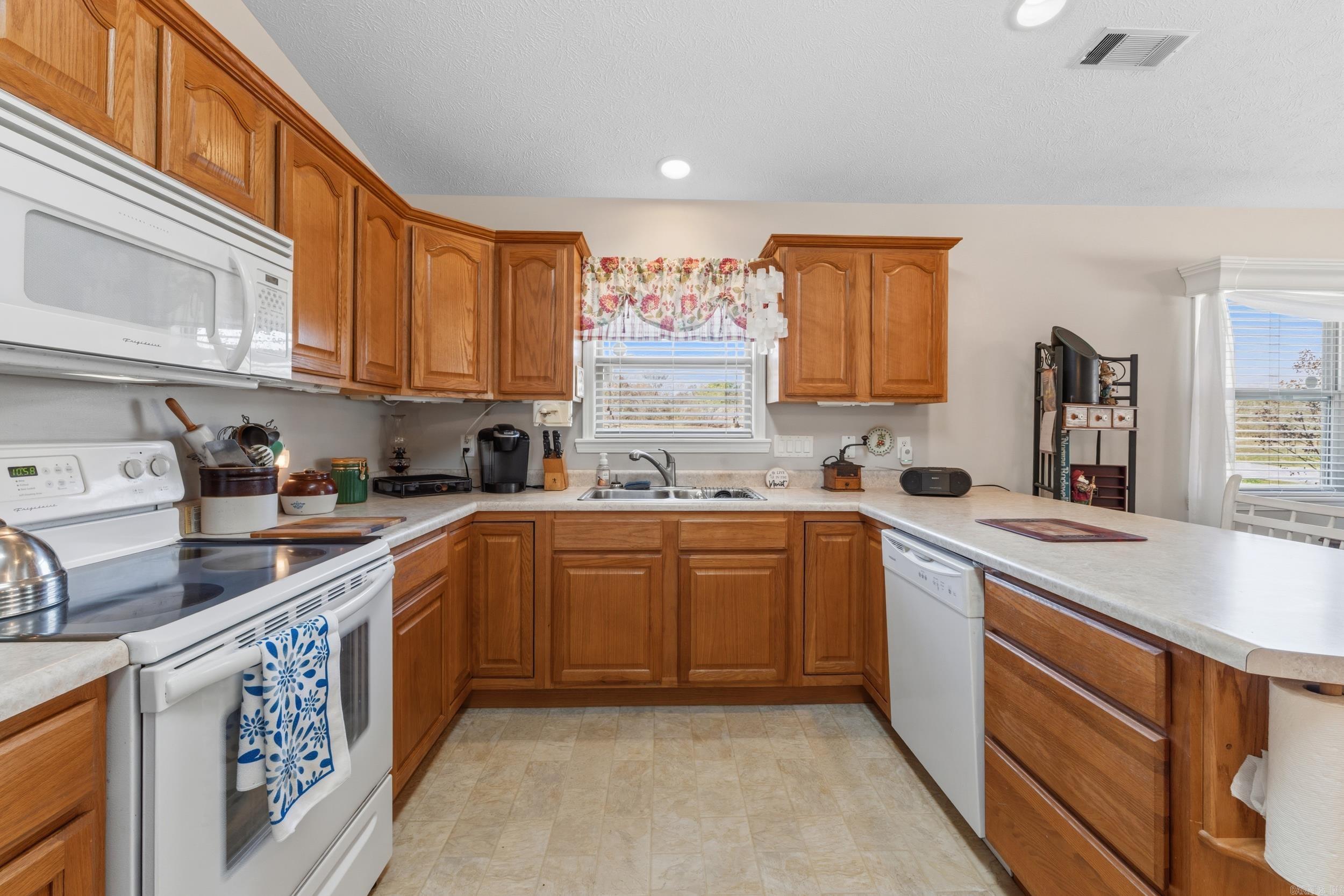 38 Devonshire Circle  Lakeview, AR