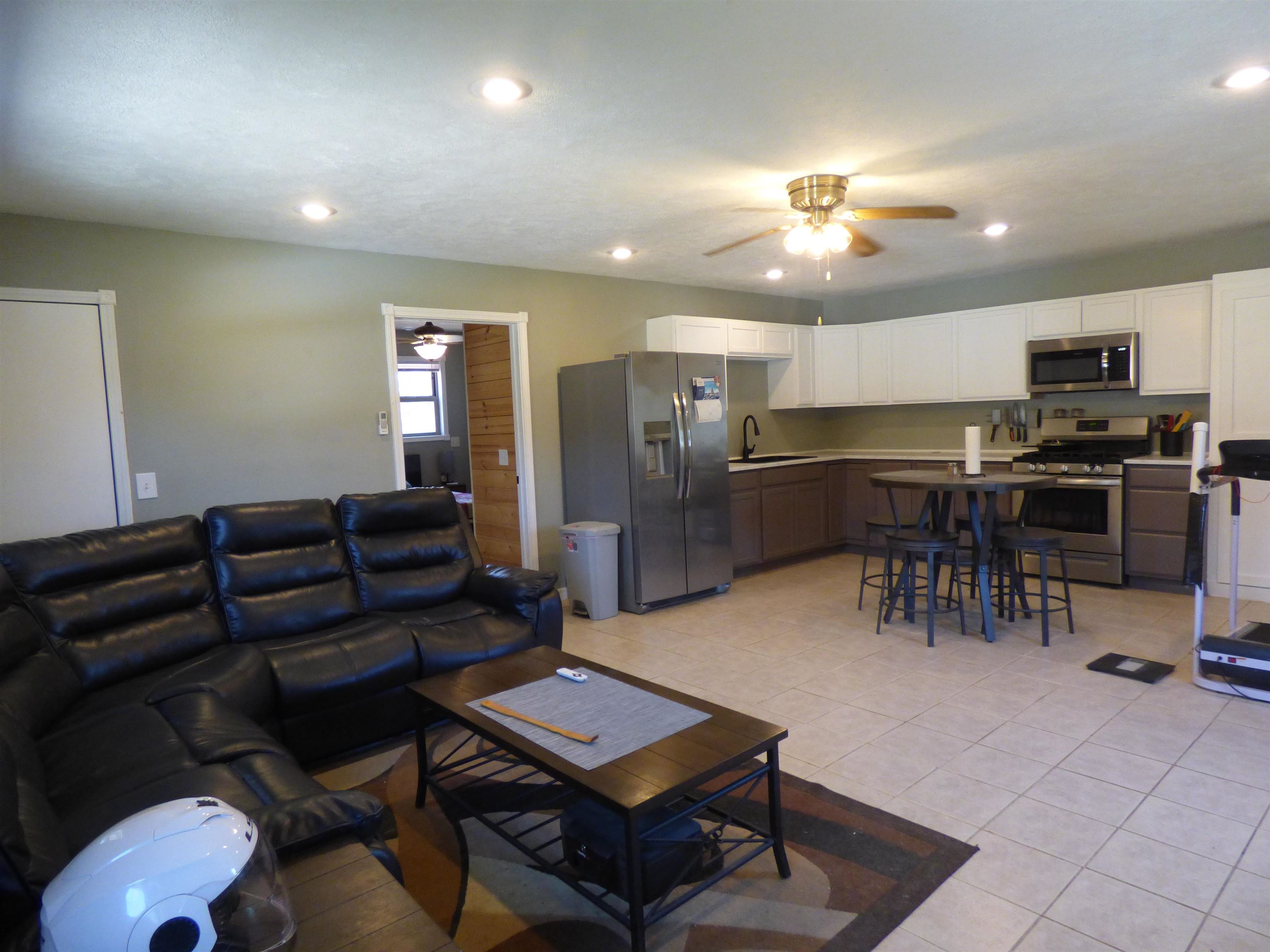 1694 County Road 625  Mountain Home, AR