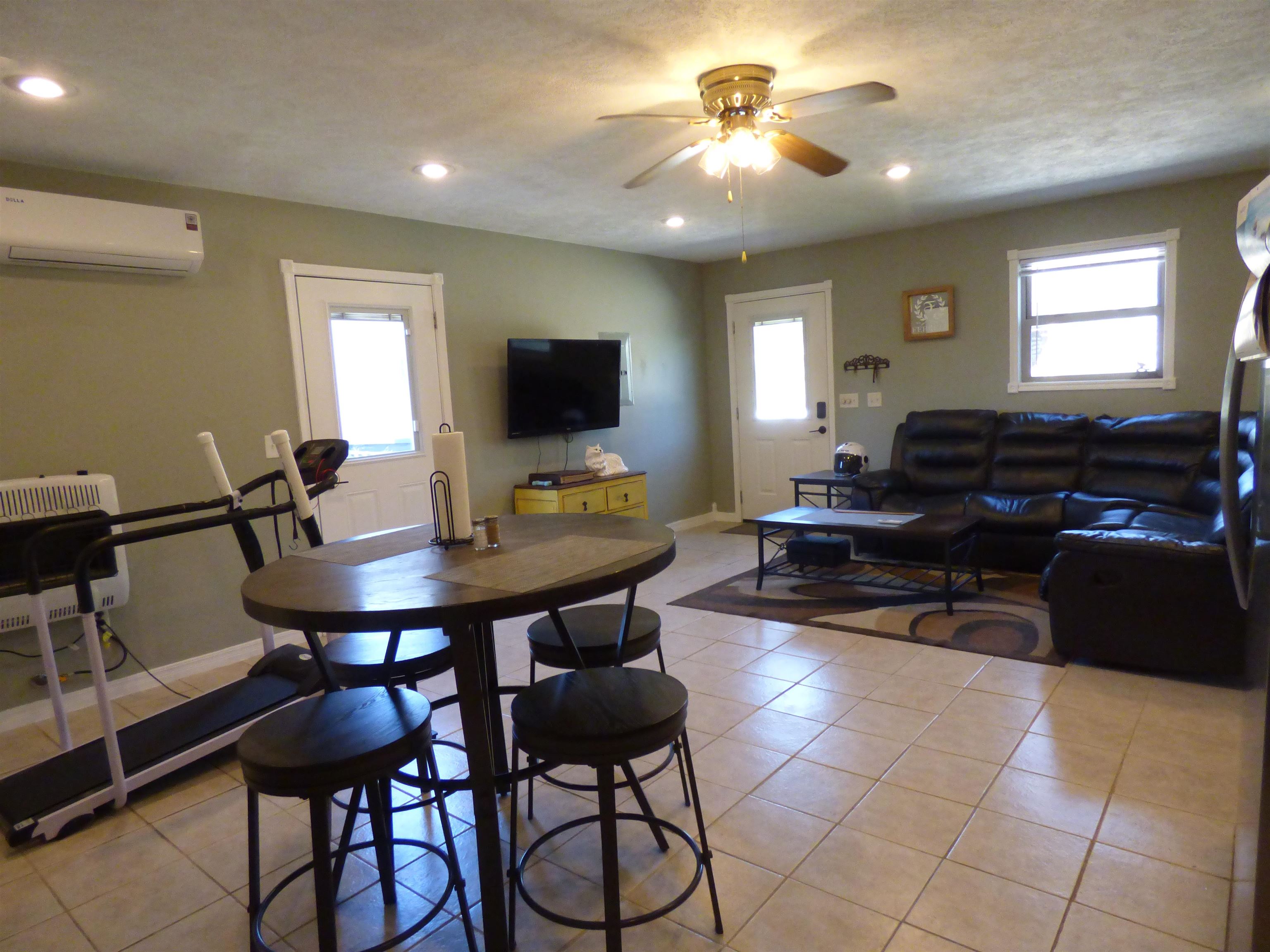 1694 County Road 625  Mountain Home, AR