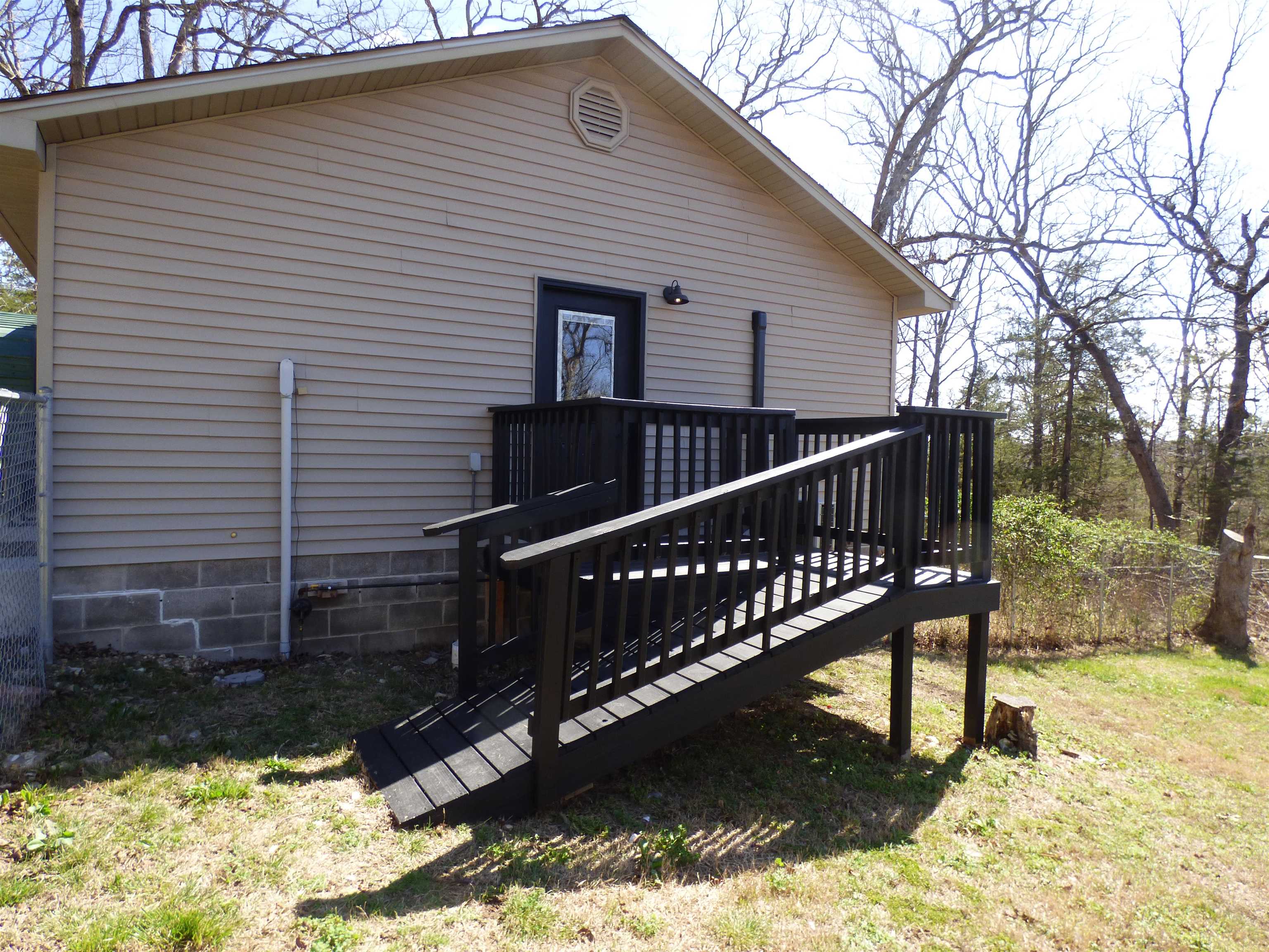 1694 County Road 625  Mountain Home, AR