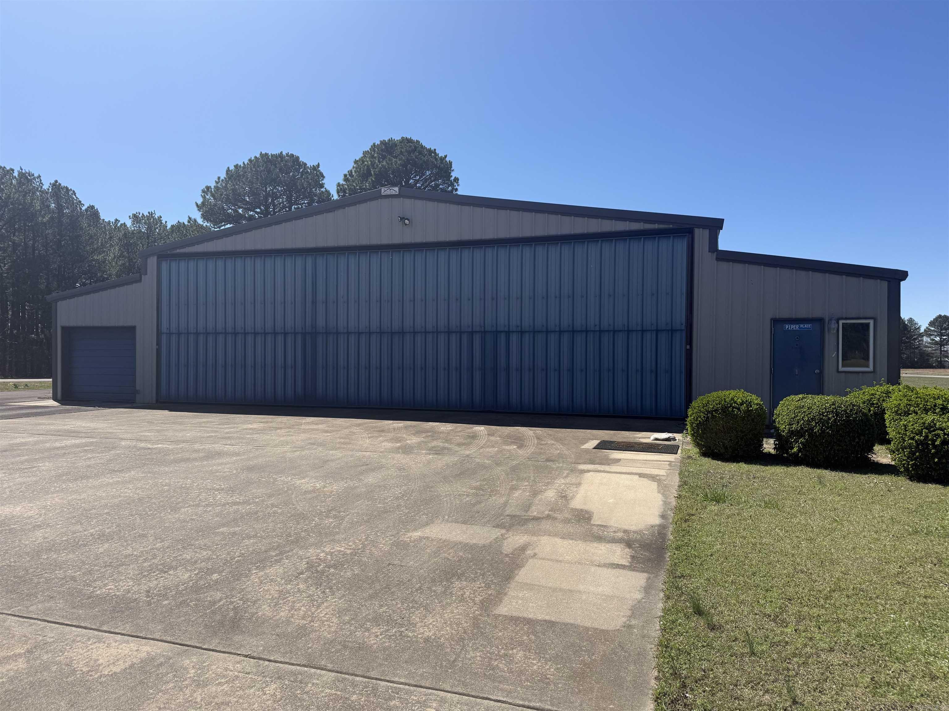 225 Stinson Drive Clinton, AR 72031