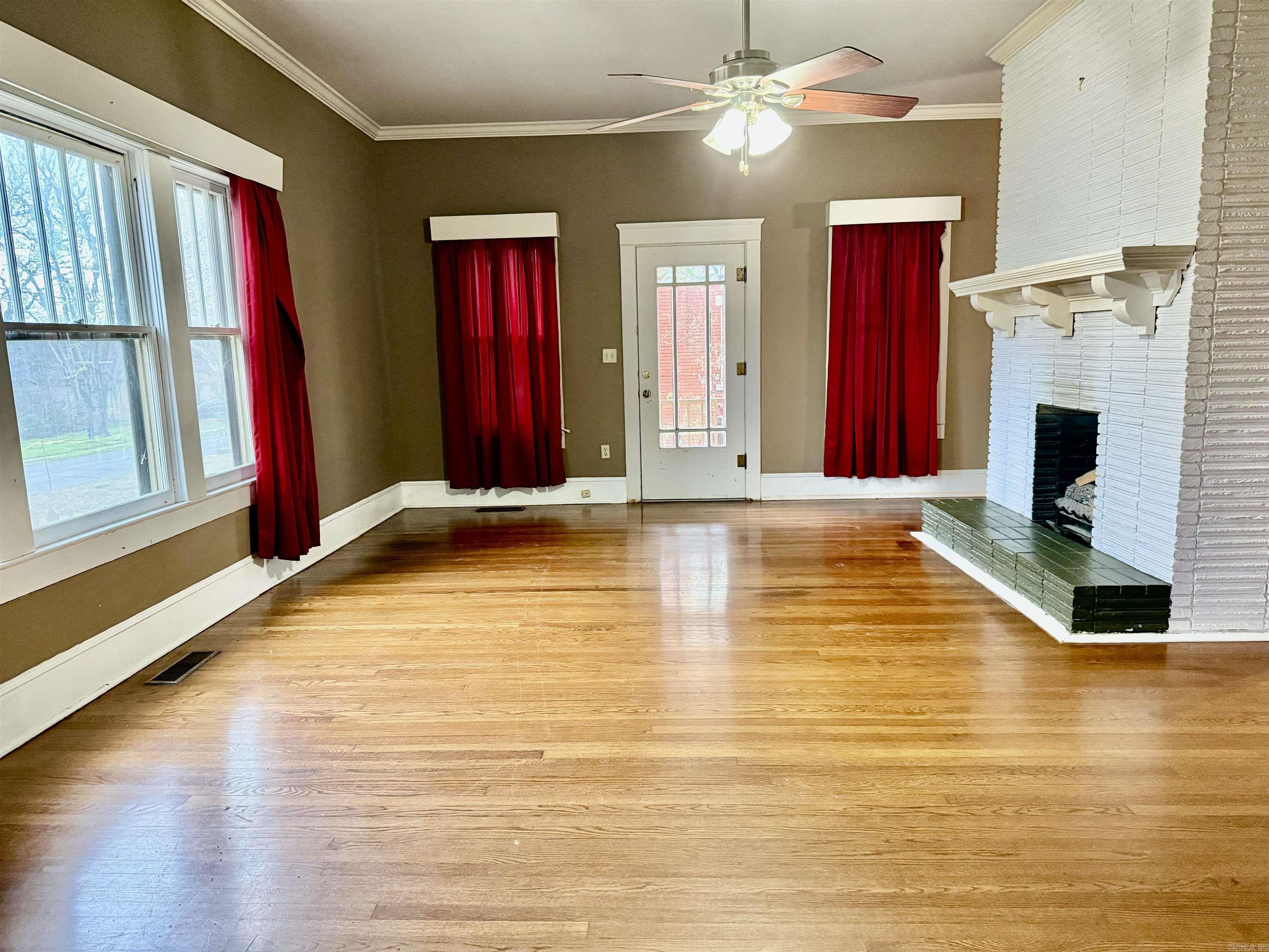 1087 E College  Batesville, AR