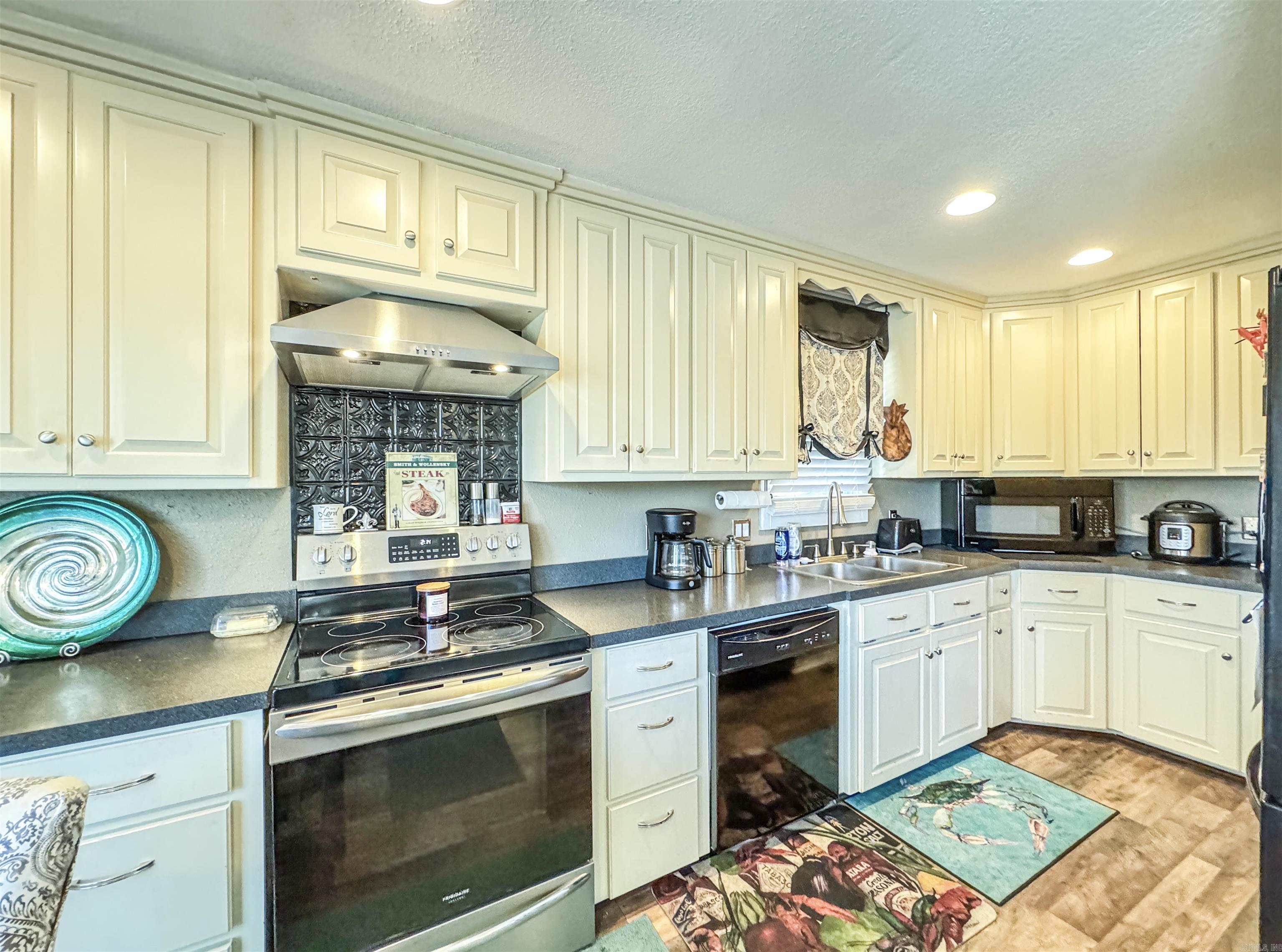 1 Plana  Hot Springs Village, AR