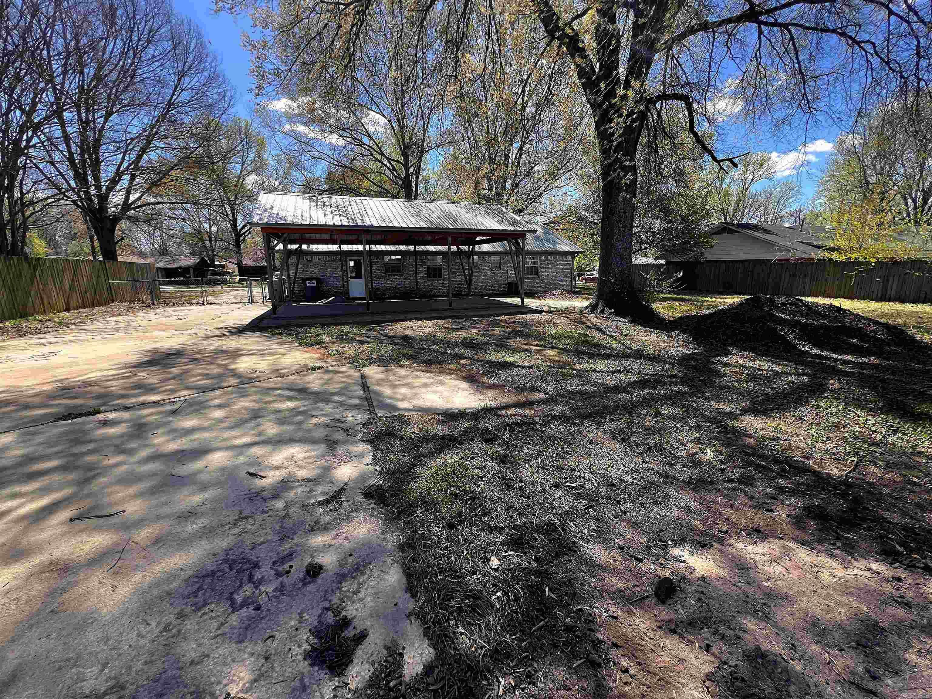 712 McCulloch  Beebe, AR