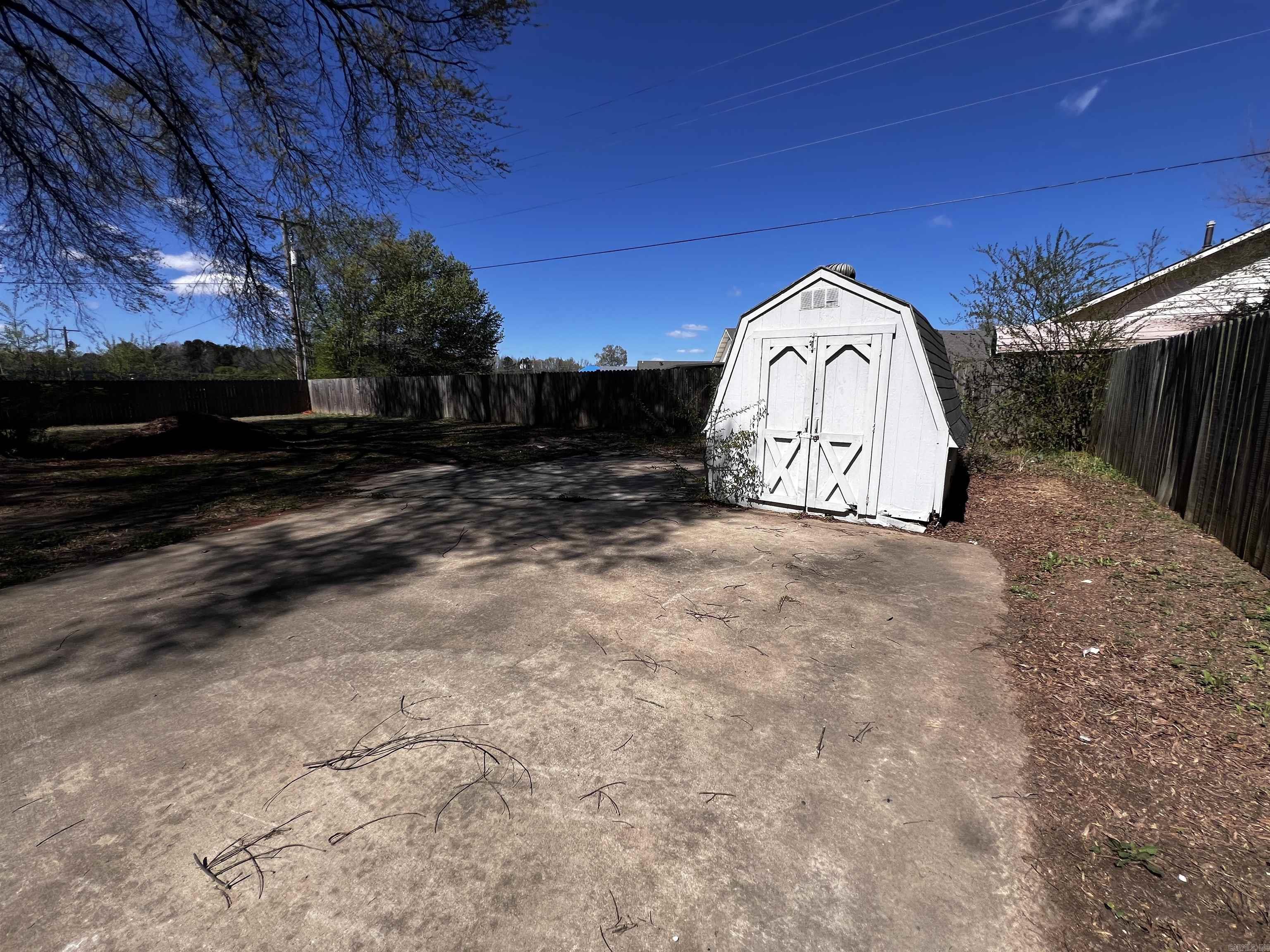 712 McCulloch  Beebe, AR