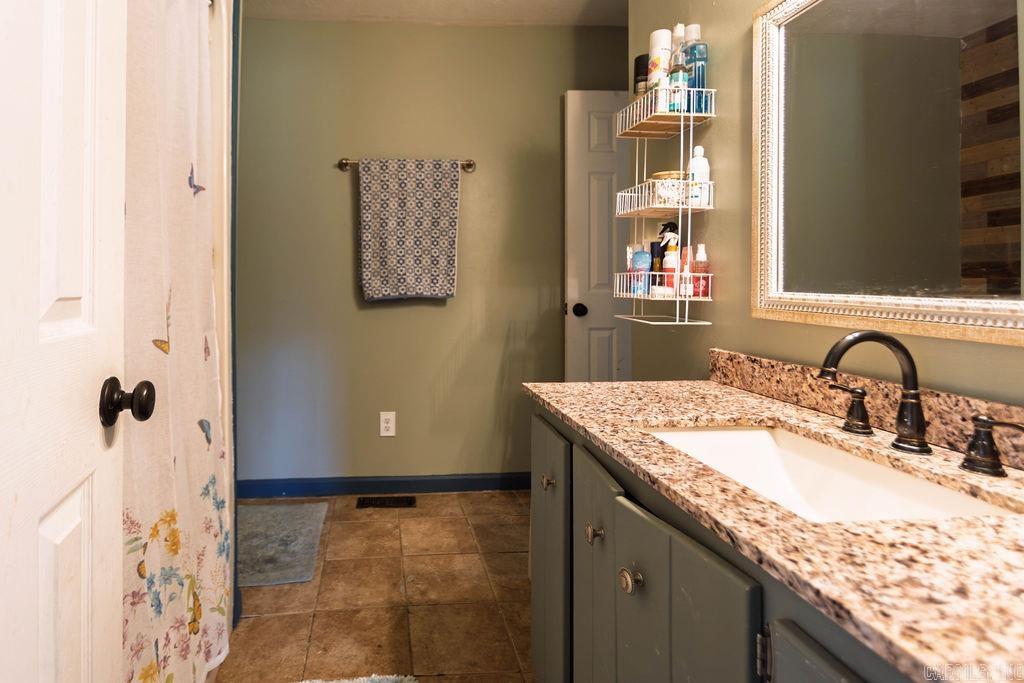 65 Four Oaks  Charlotte, AR