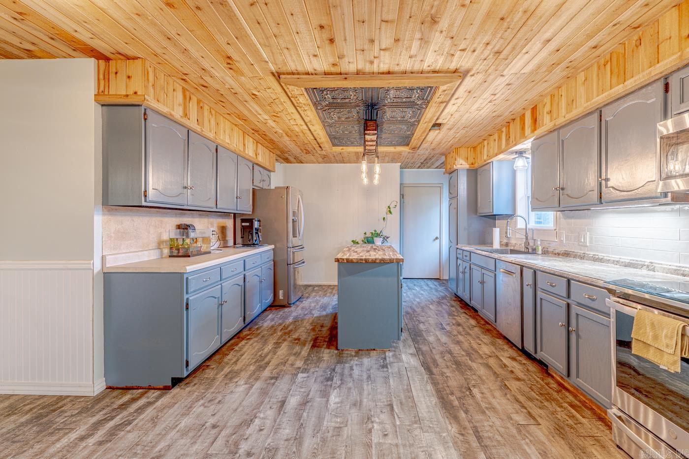 1243 County Road 114  Jonesboro, AR