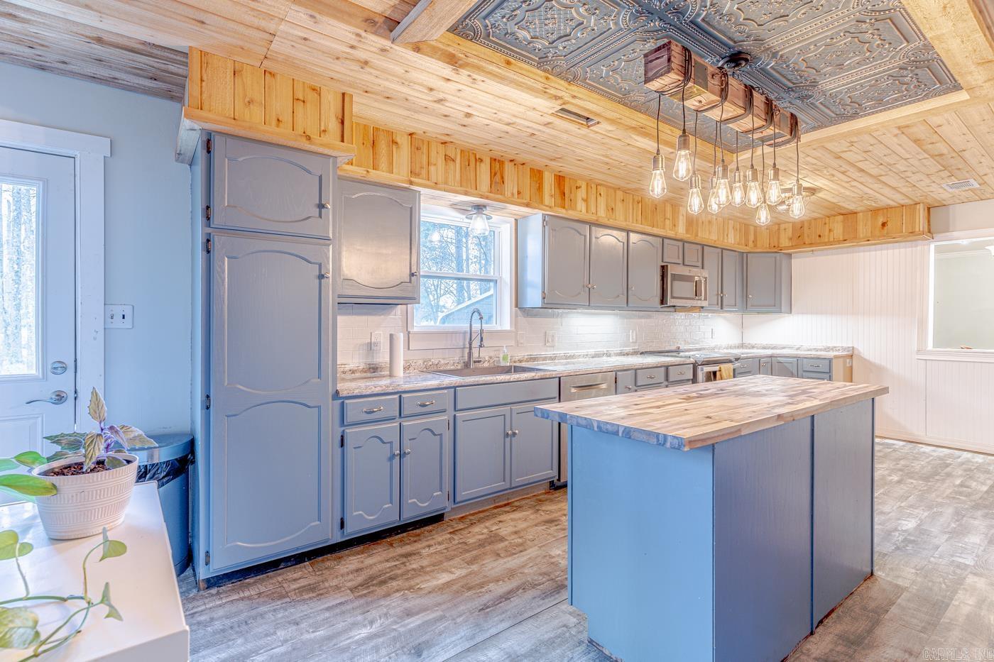 1243 County Road 114  Jonesboro, AR