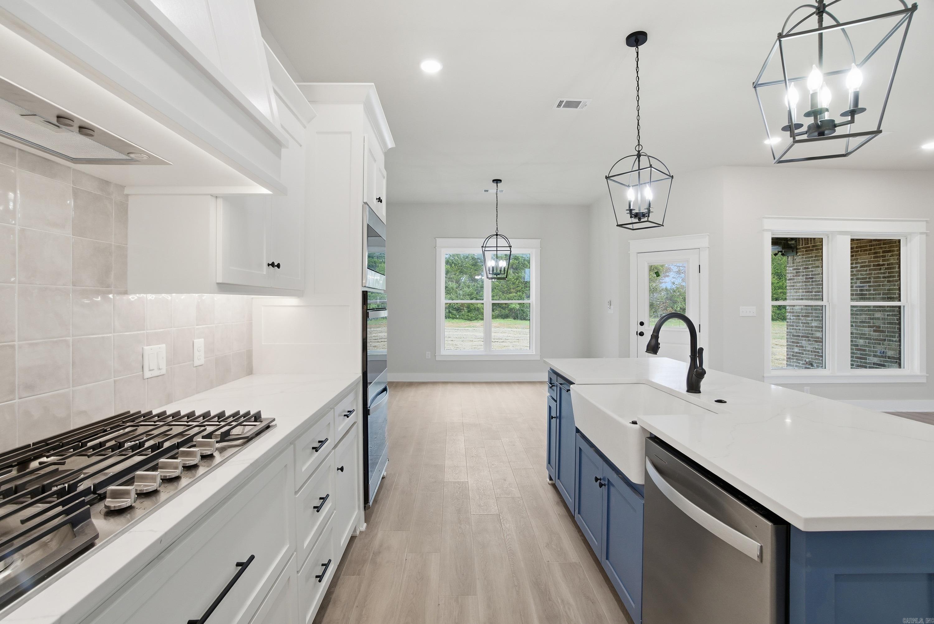 65 Emerald Lane  Greers Ferry, AR