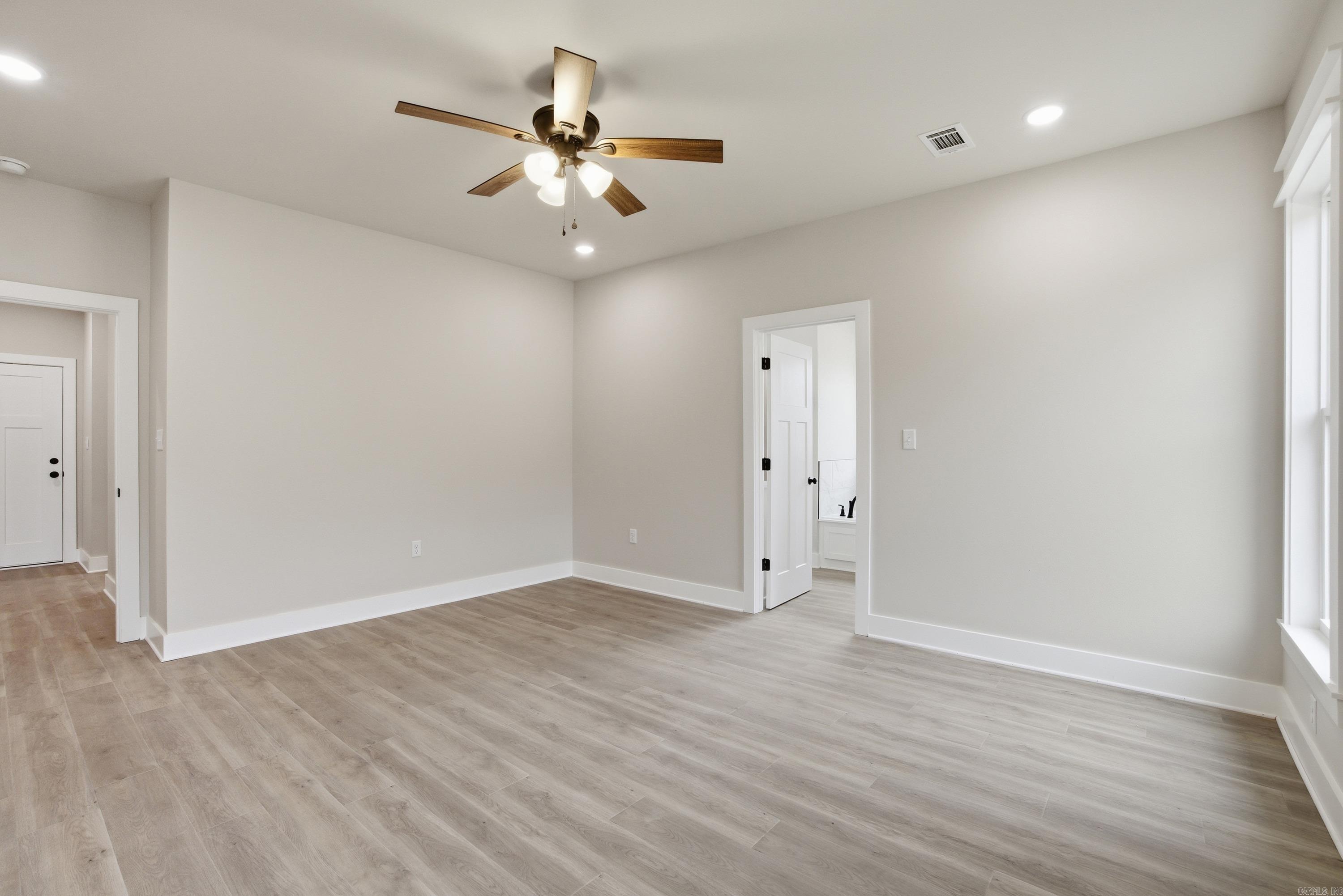 65 Emerald Lane  Greers Ferry, AR