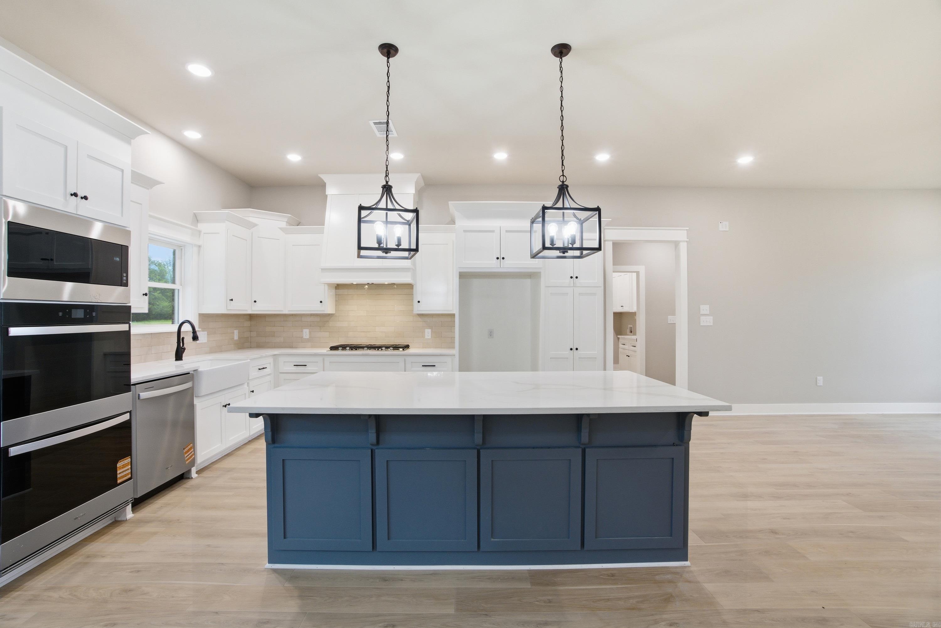 75 Emerald Lane  Greers Ferry, AR