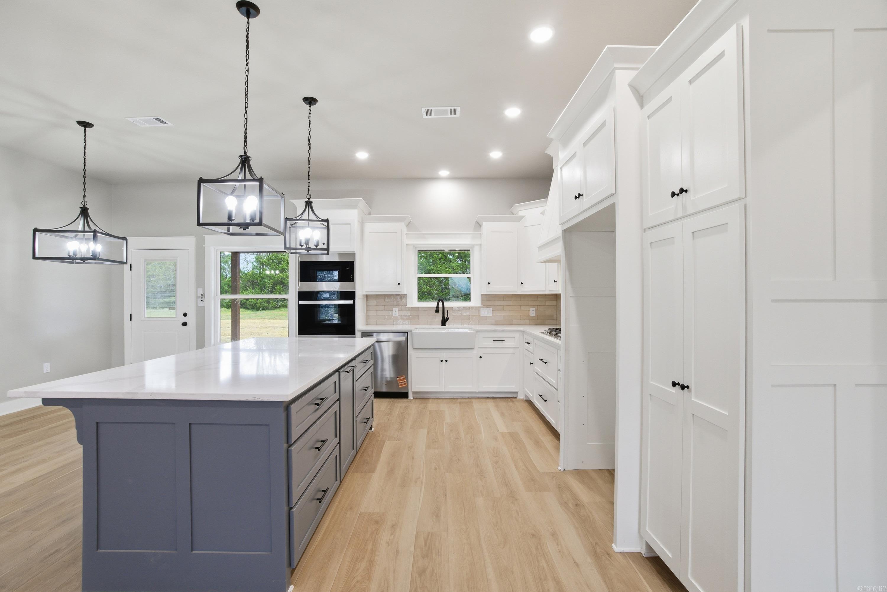 75 Emerald Lane  Greers Ferry, AR