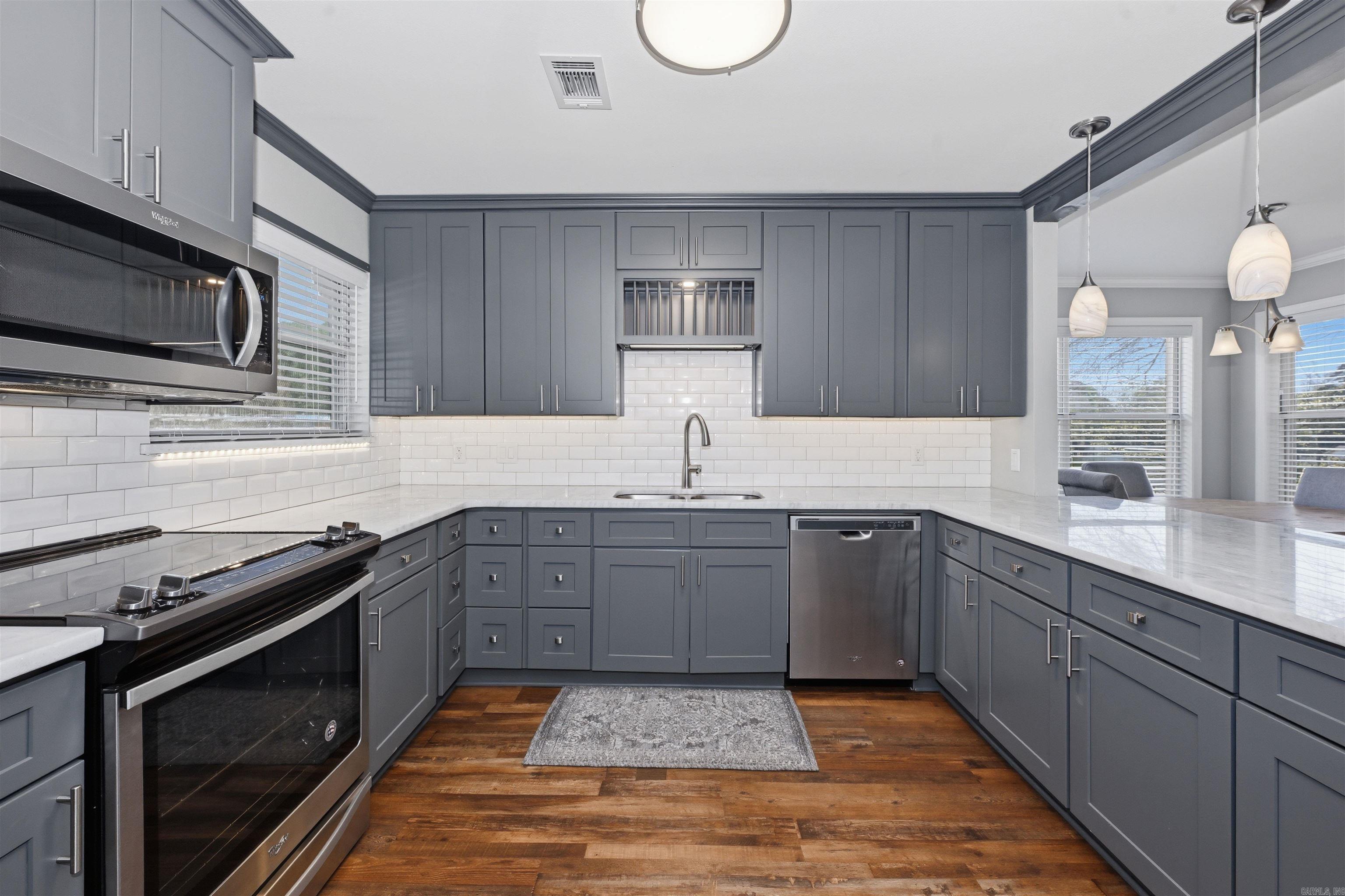 1201 Airport  Hot Springs, AR