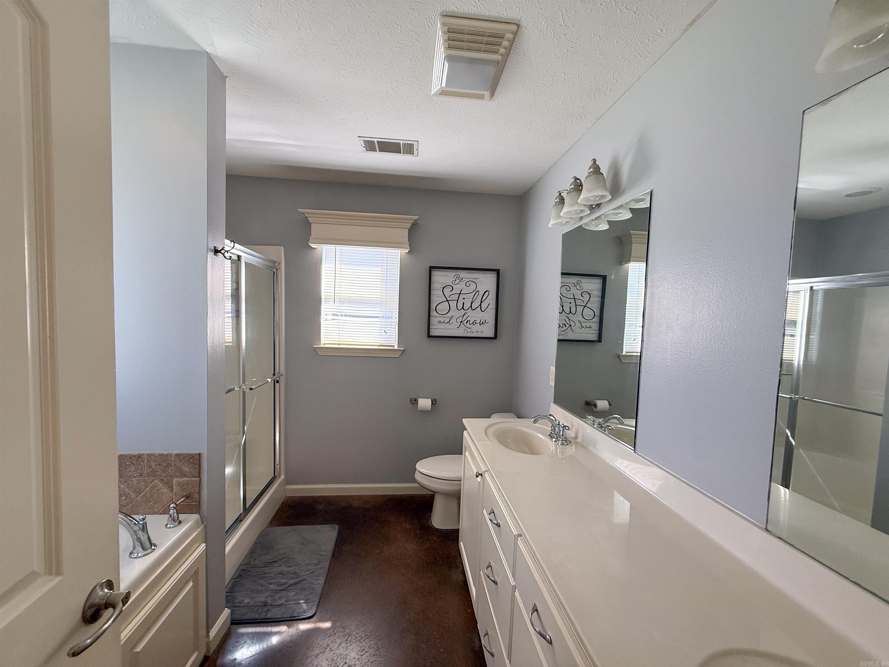 5 Golden Leaf Dr  Greenbrier, AR