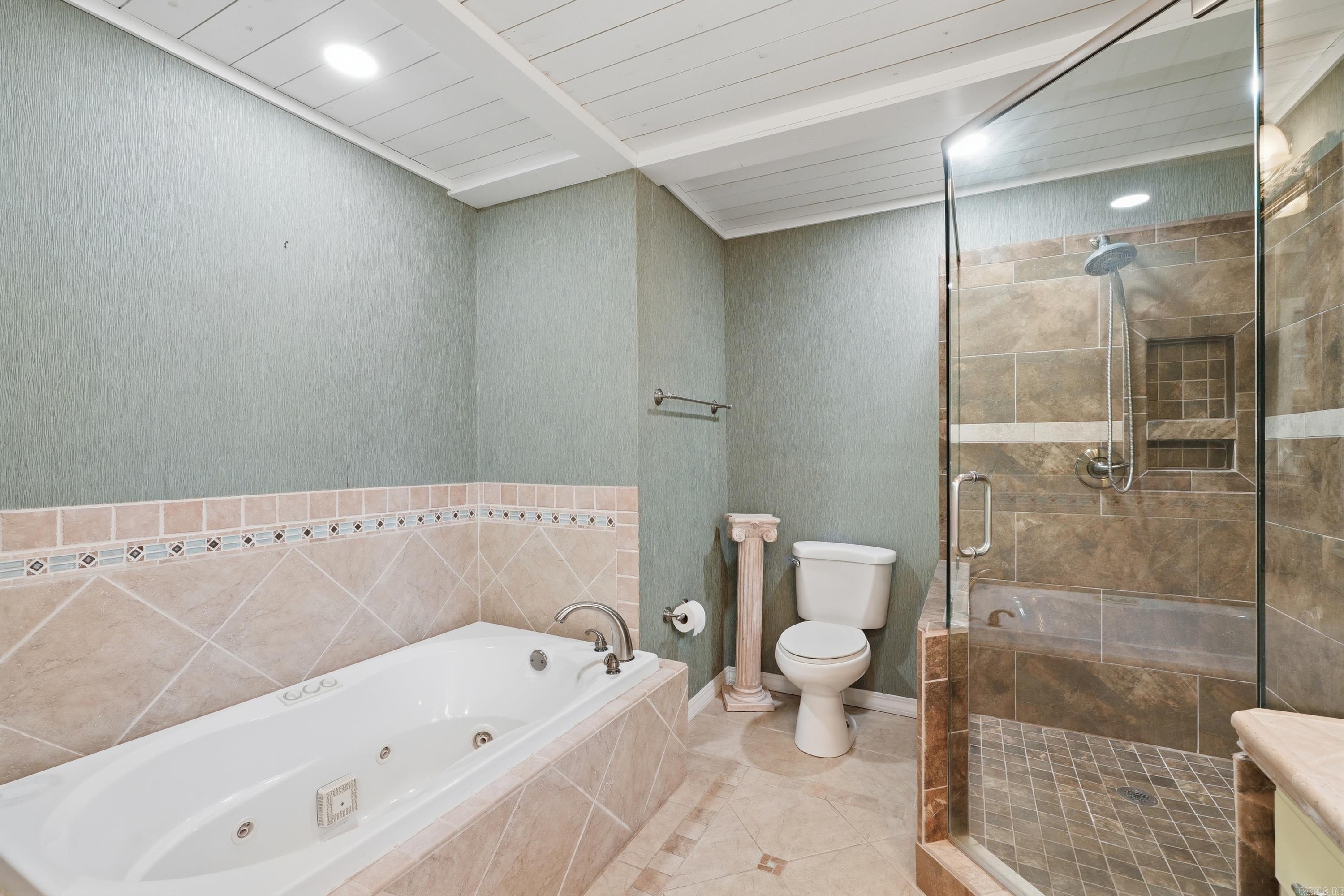 265 Pine Hill  Fairfield Bay, AR