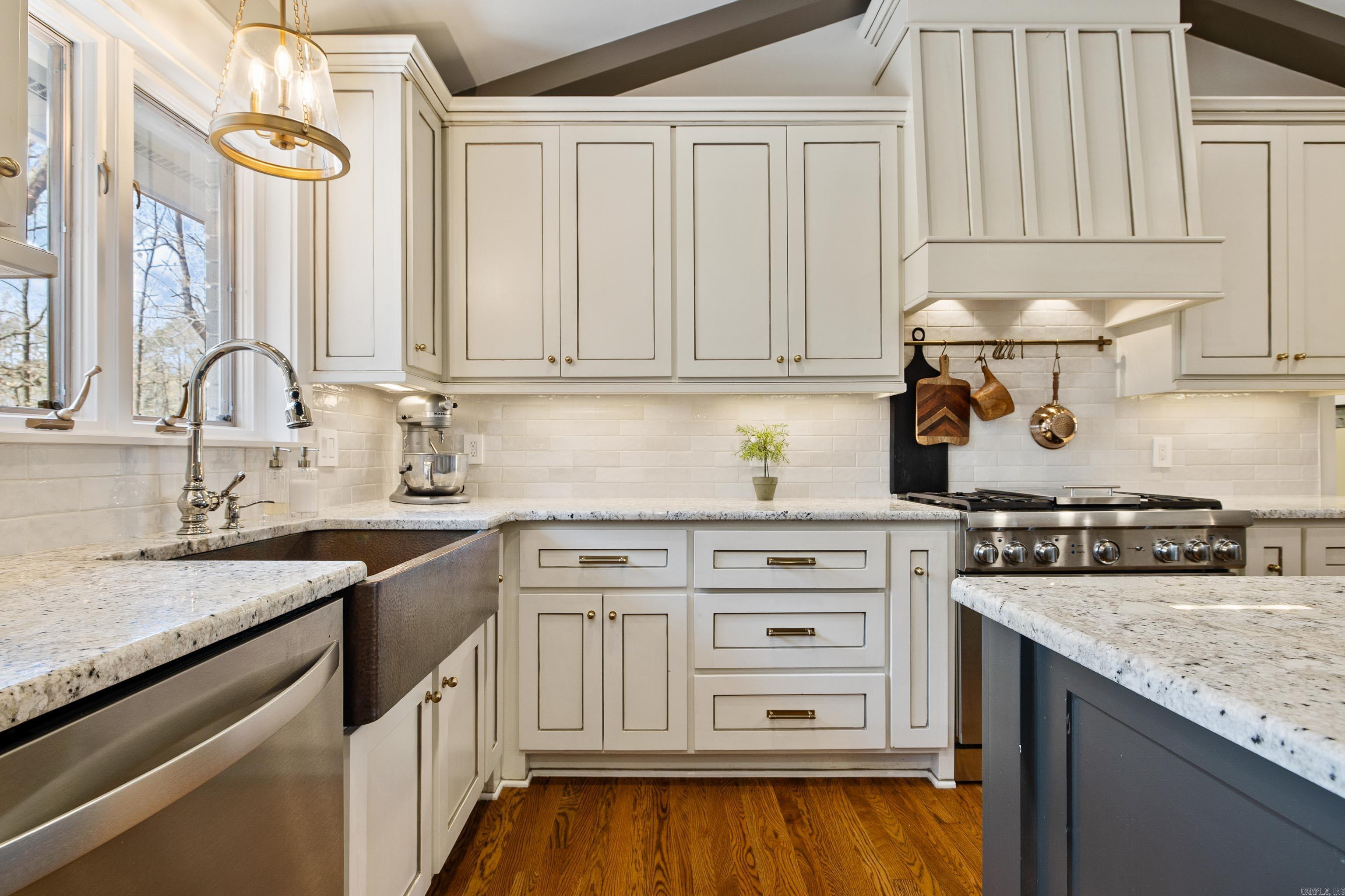 9721 Congo Rd  Benton, AR