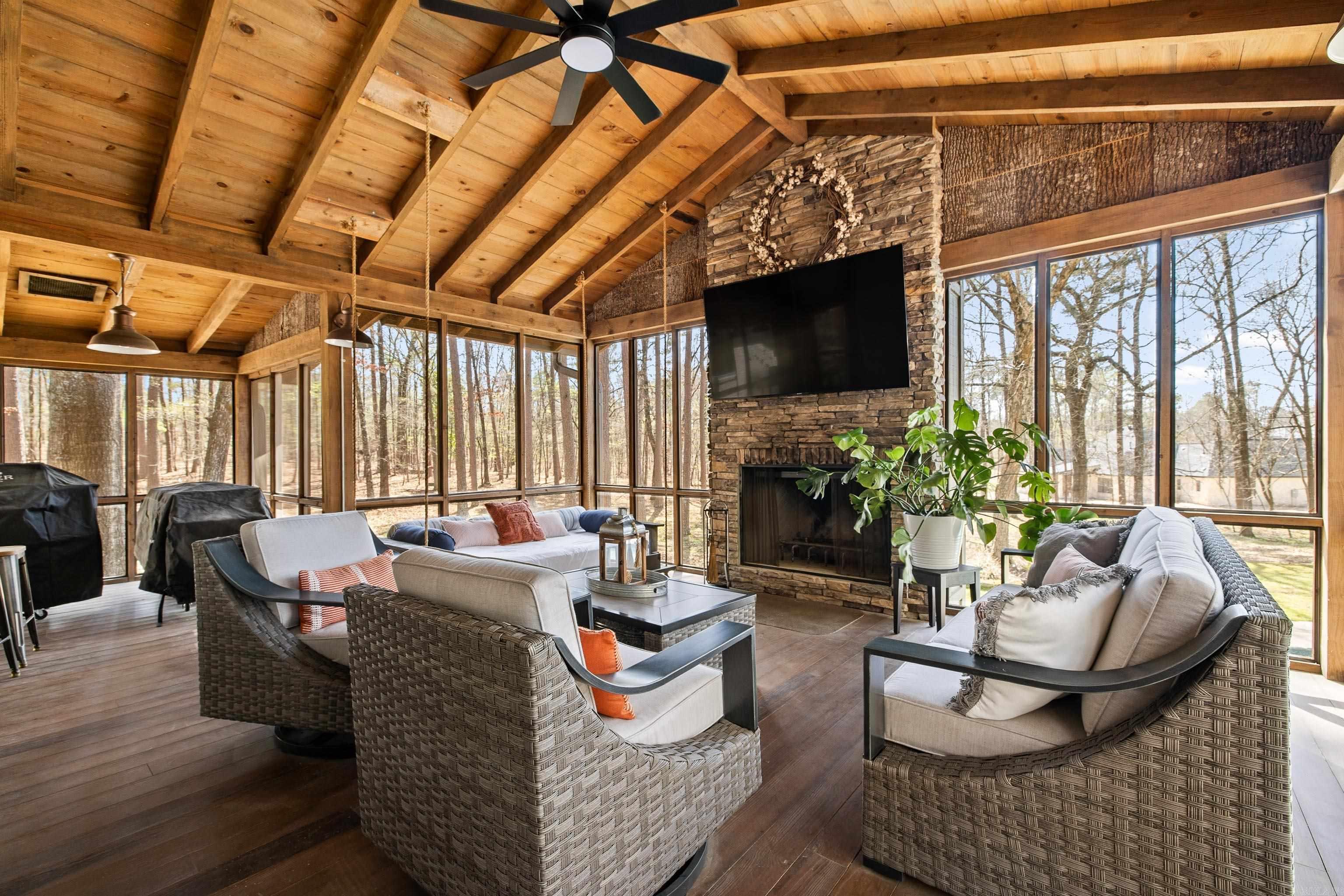 9721 Congo Rd  Benton, AR