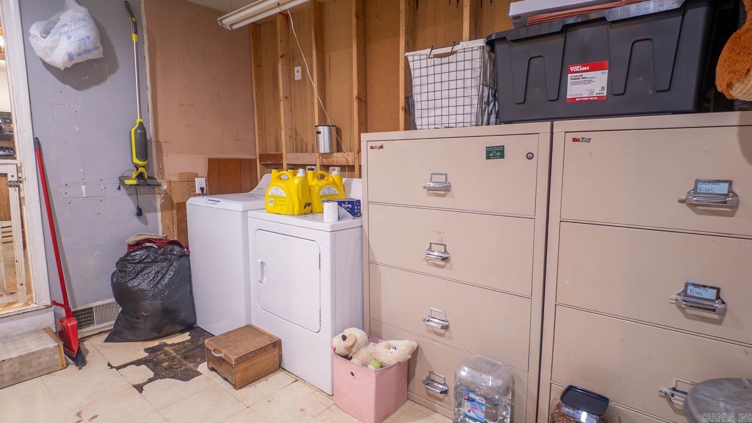 322 N 9th Street  Thayer, MO