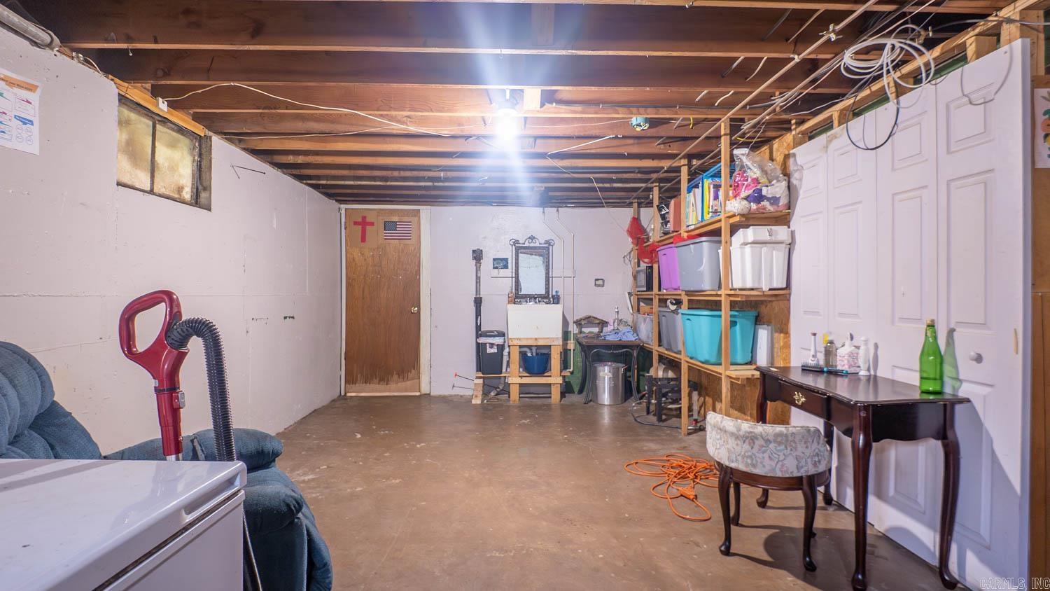 322 N 9th Street  Thayer, MO