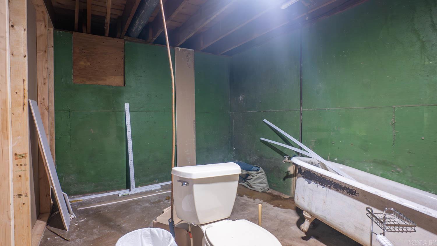 322 N 9th Street  Thayer, MO