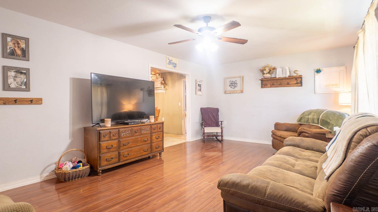 322 N 9th Street  Thayer, MO