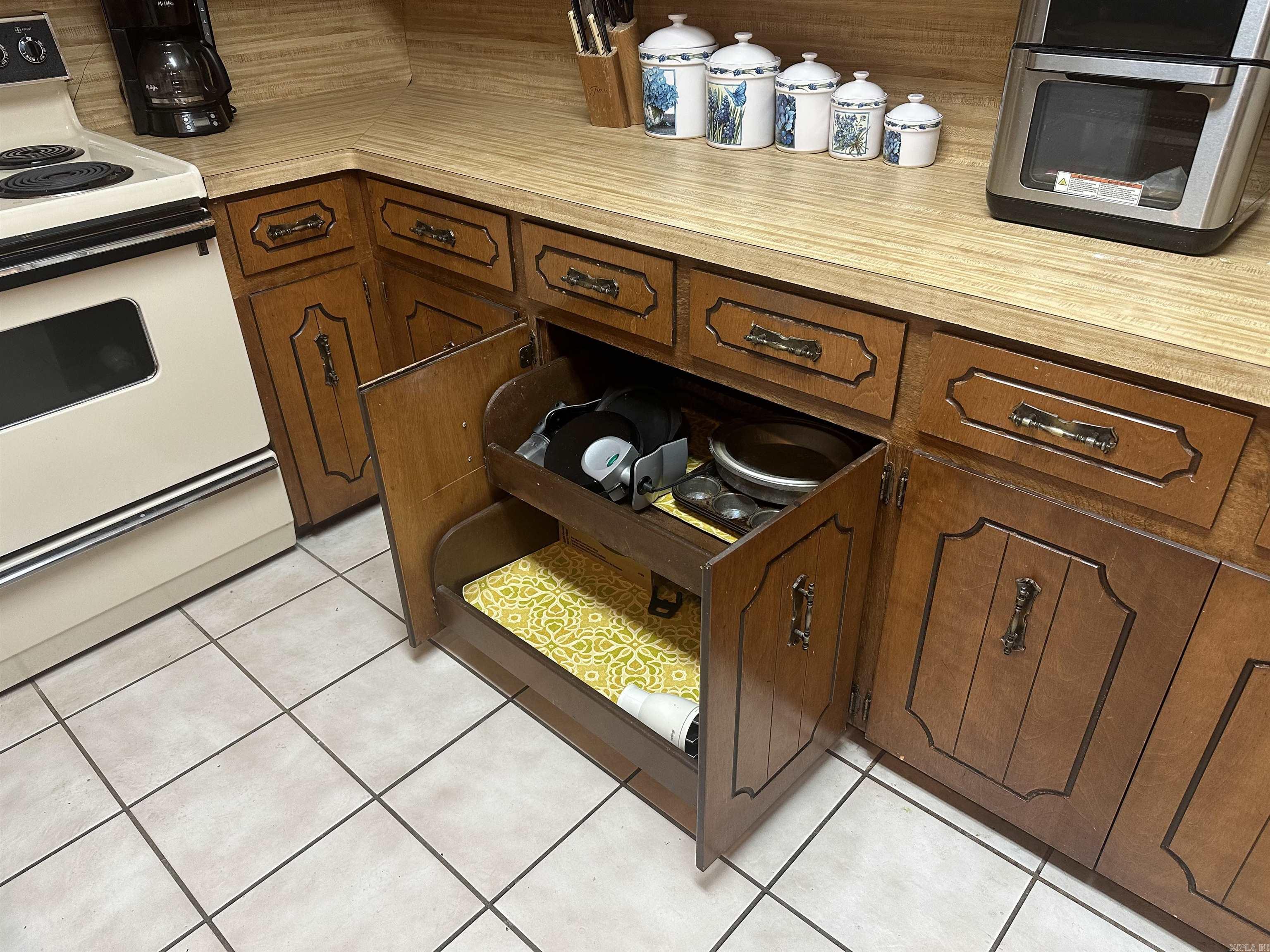 182 Harvest Lane Austin, AR 72007-8838