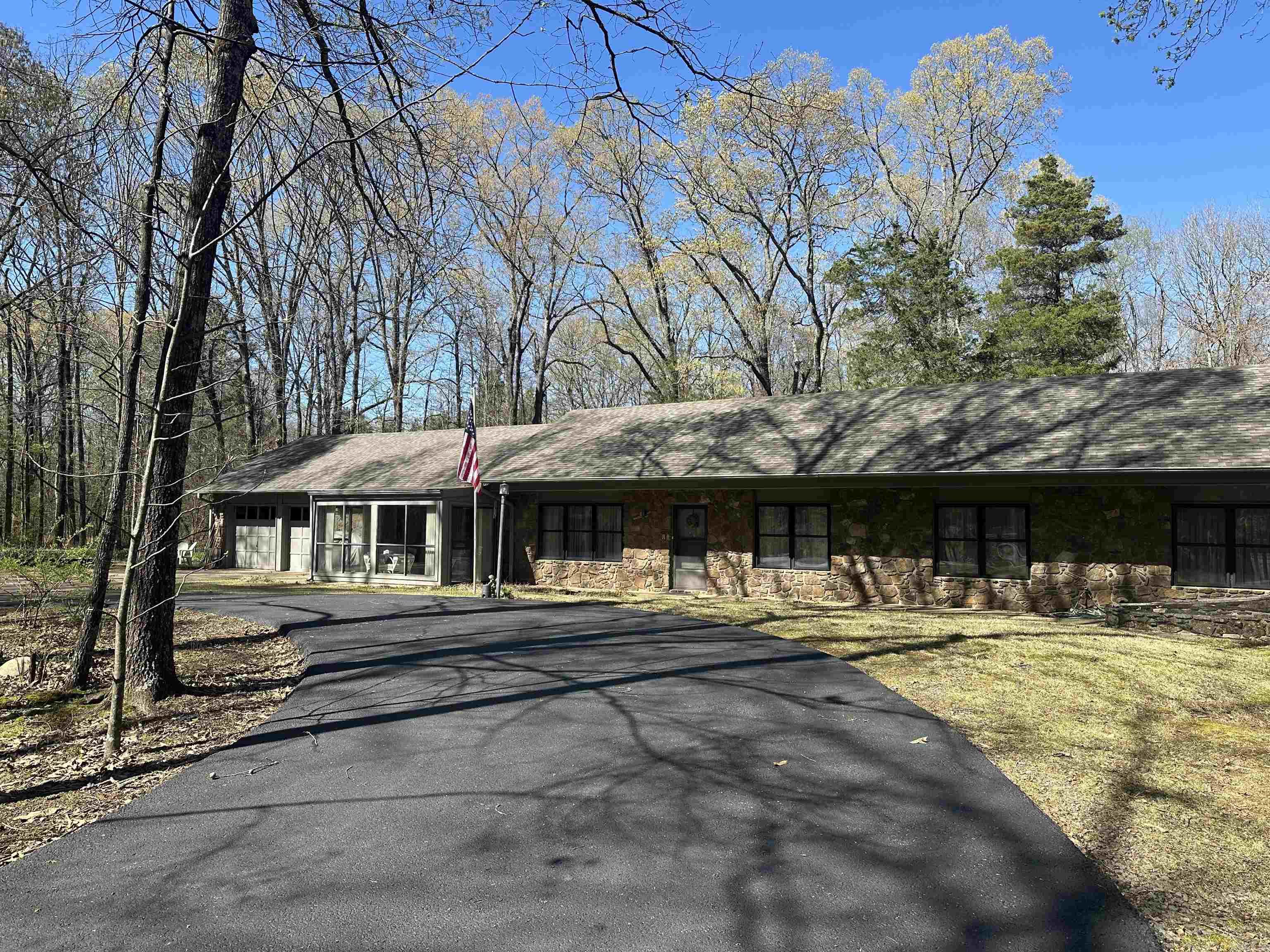 182 Harvest Lane Austin, AR 72007-8838