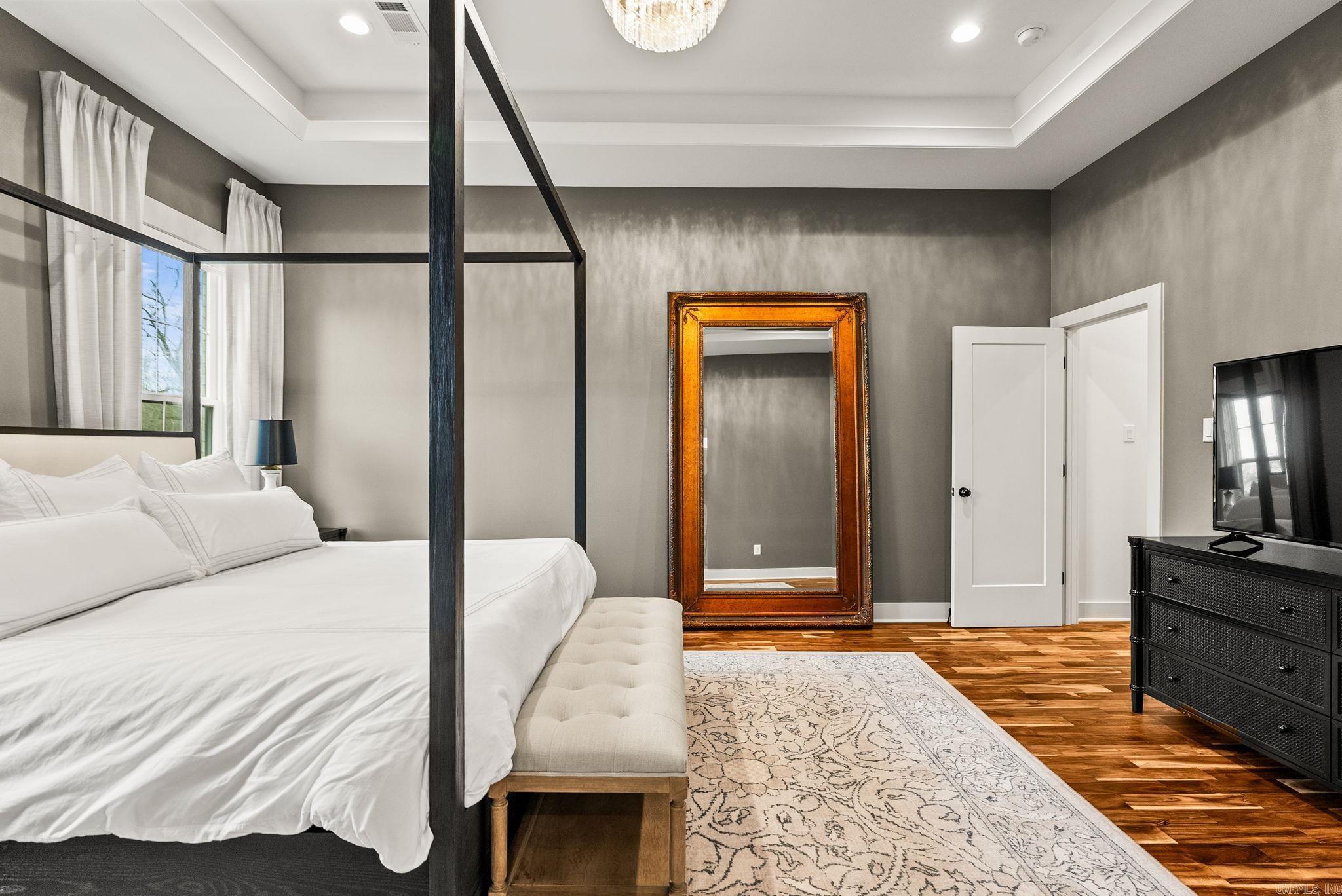 8036 N Shoreline  Benton, AR