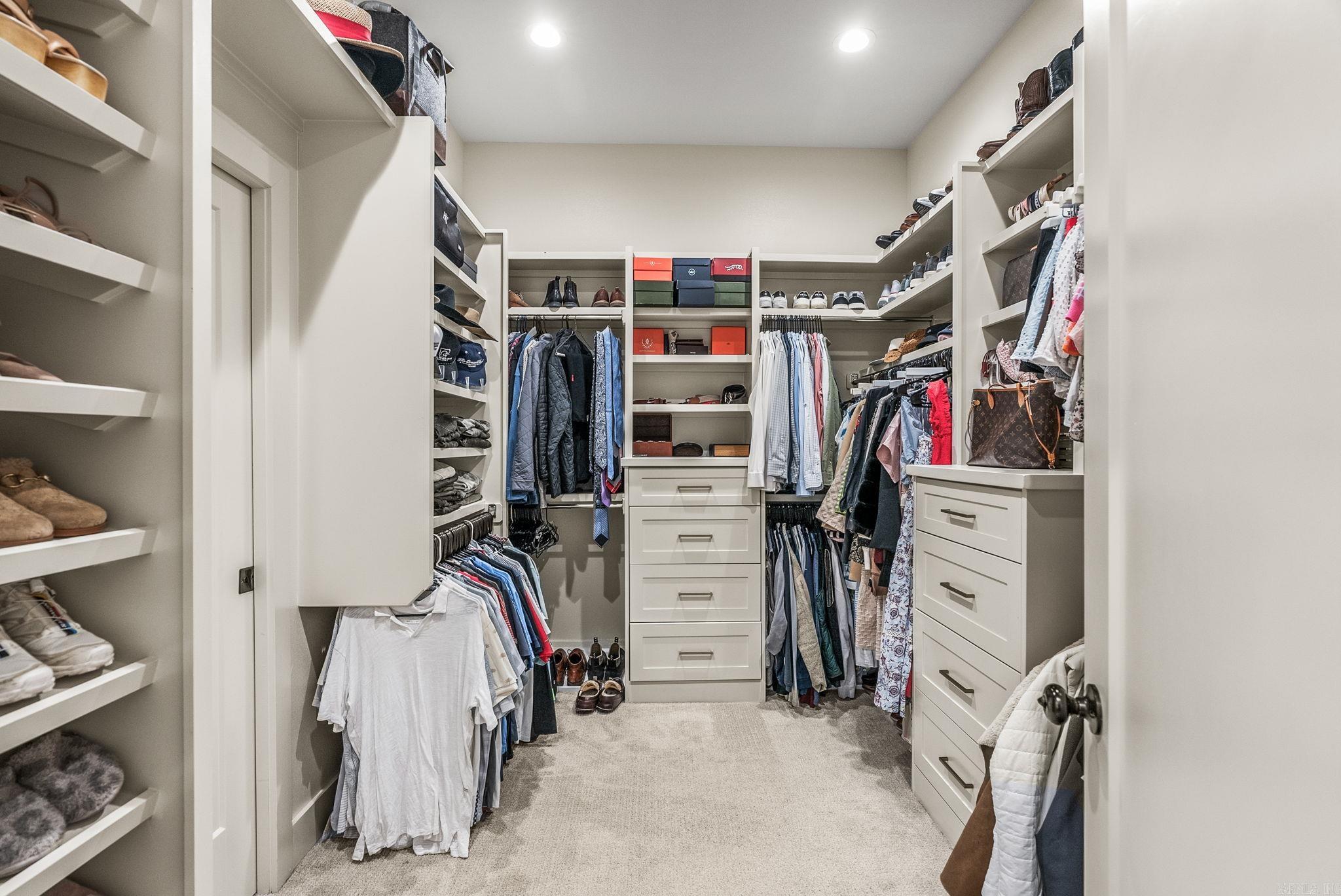 8036 N Shoreline  Benton, AR