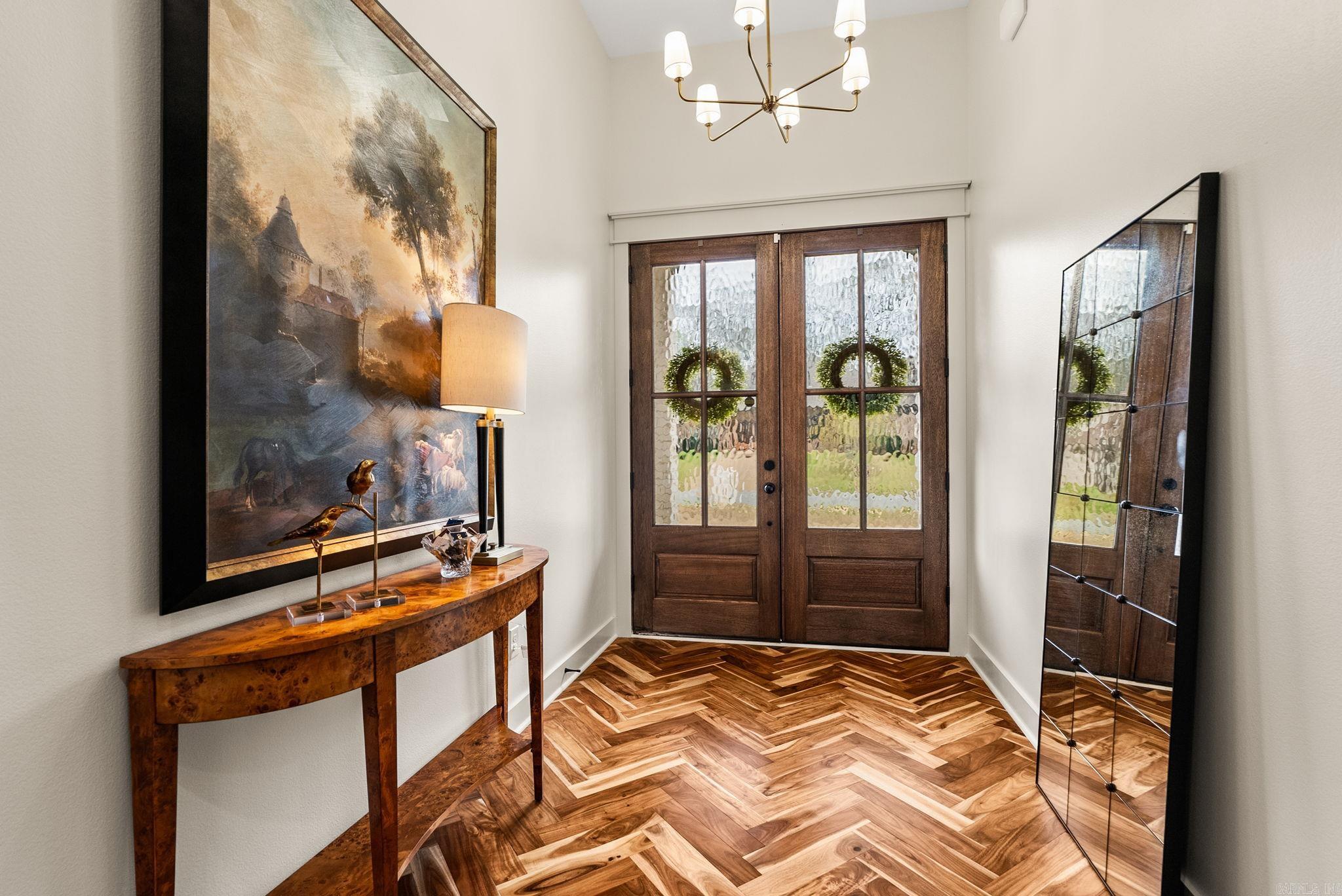 8036 N Shoreline  Benton, AR