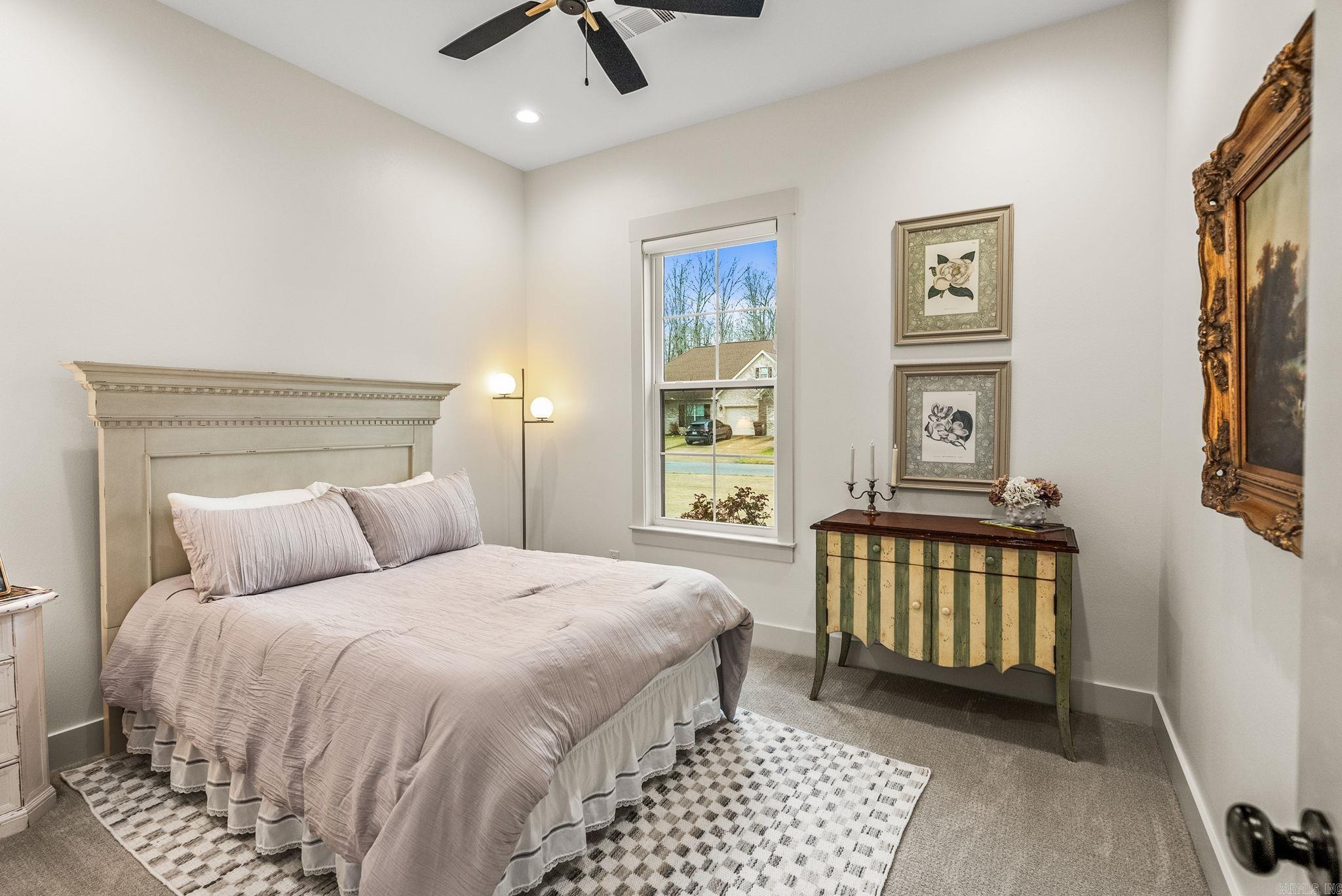 8036 N Shoreline  Benton, AR