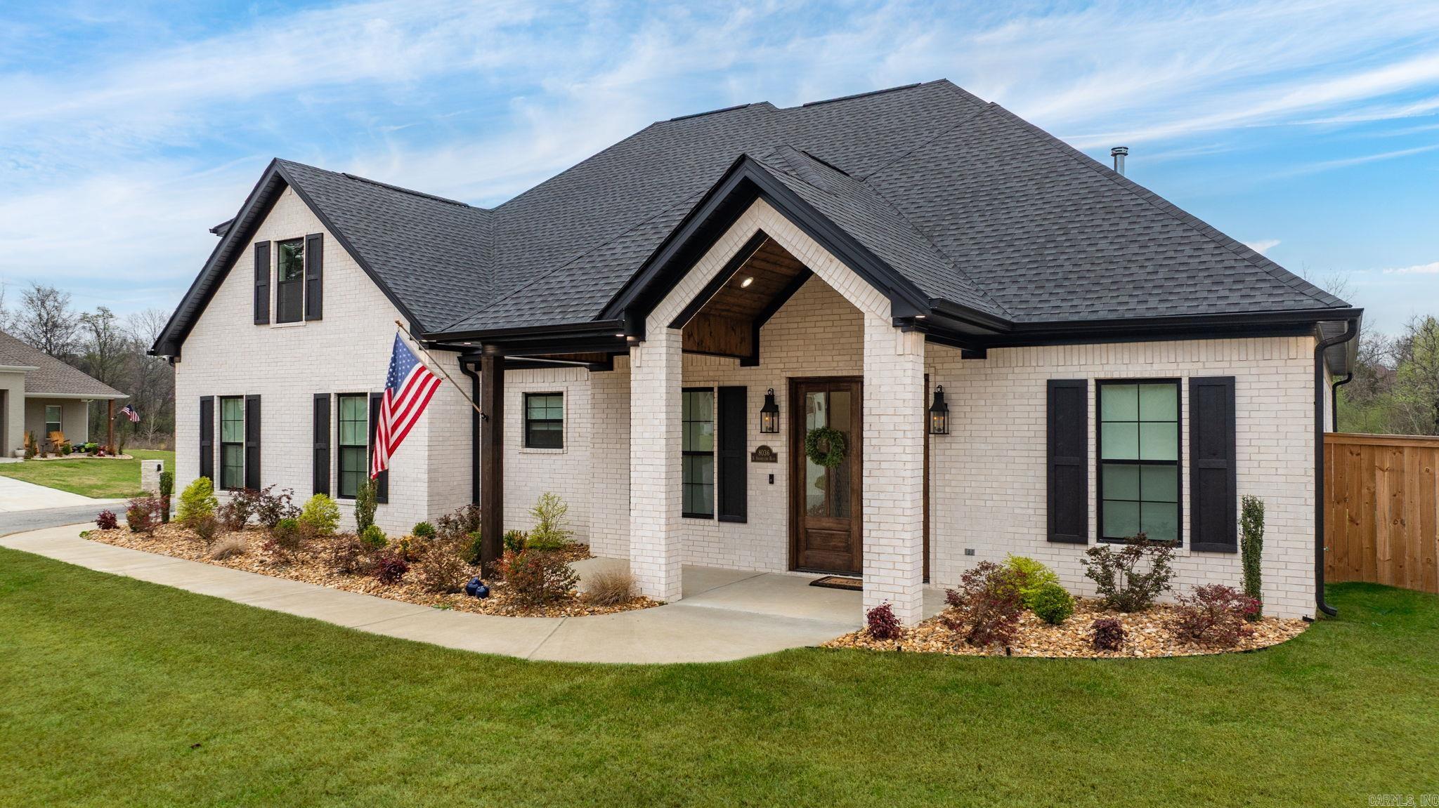 8036 N Shoreline  Benton, AR