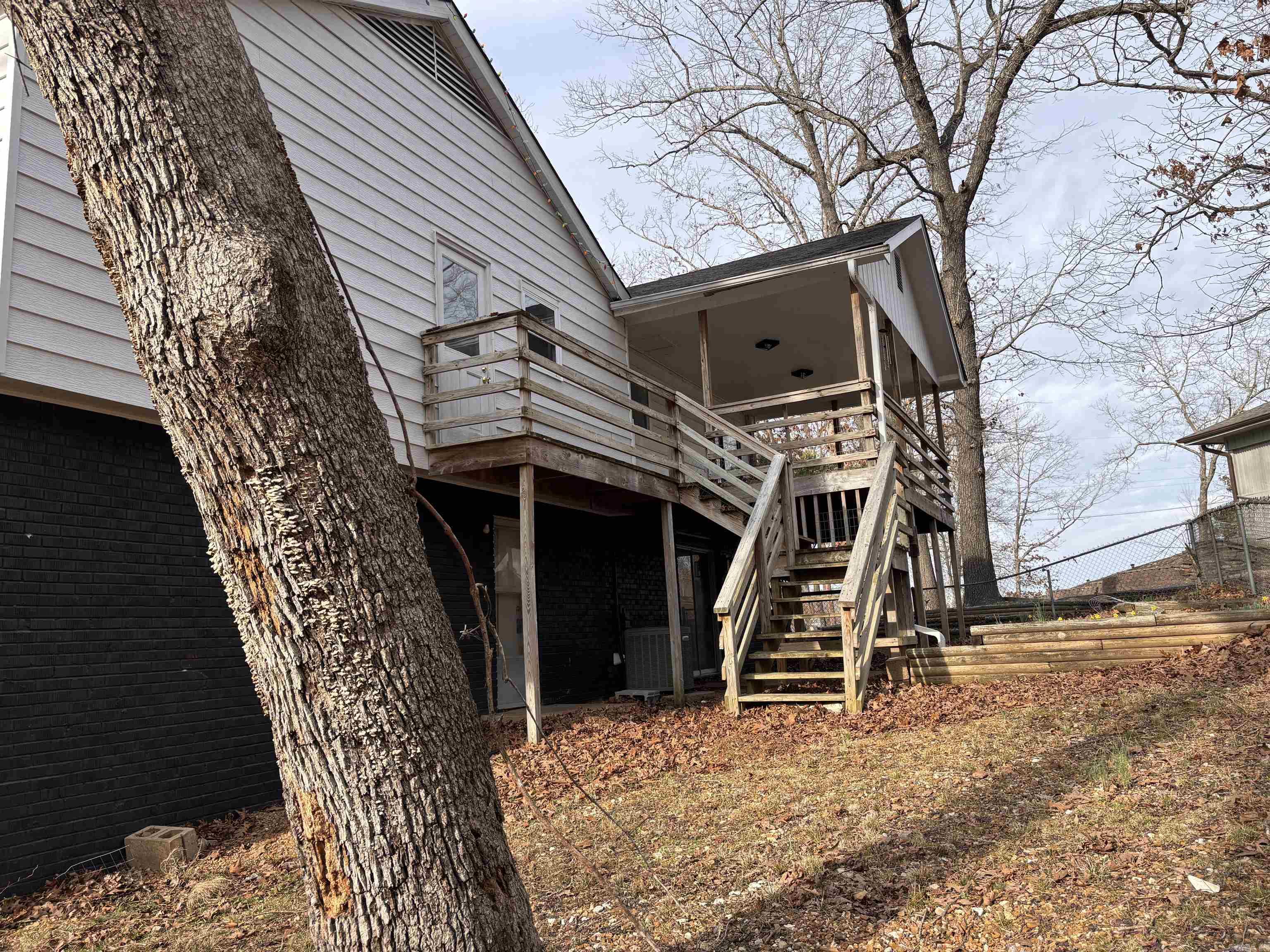 24 Wyandotte  Cherokee Village, AR