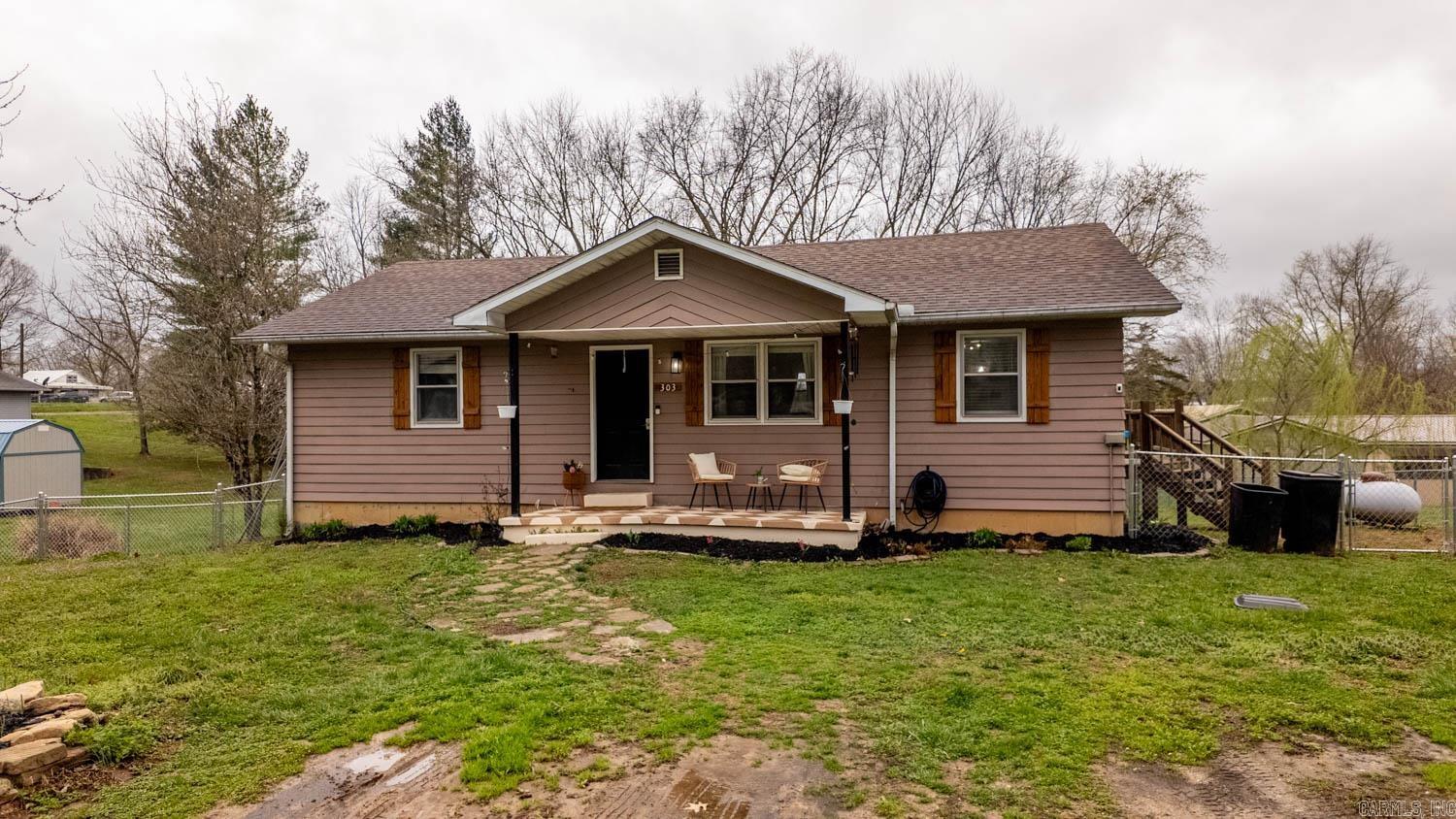 303 Washinton Street  Mountain View, MO, MO